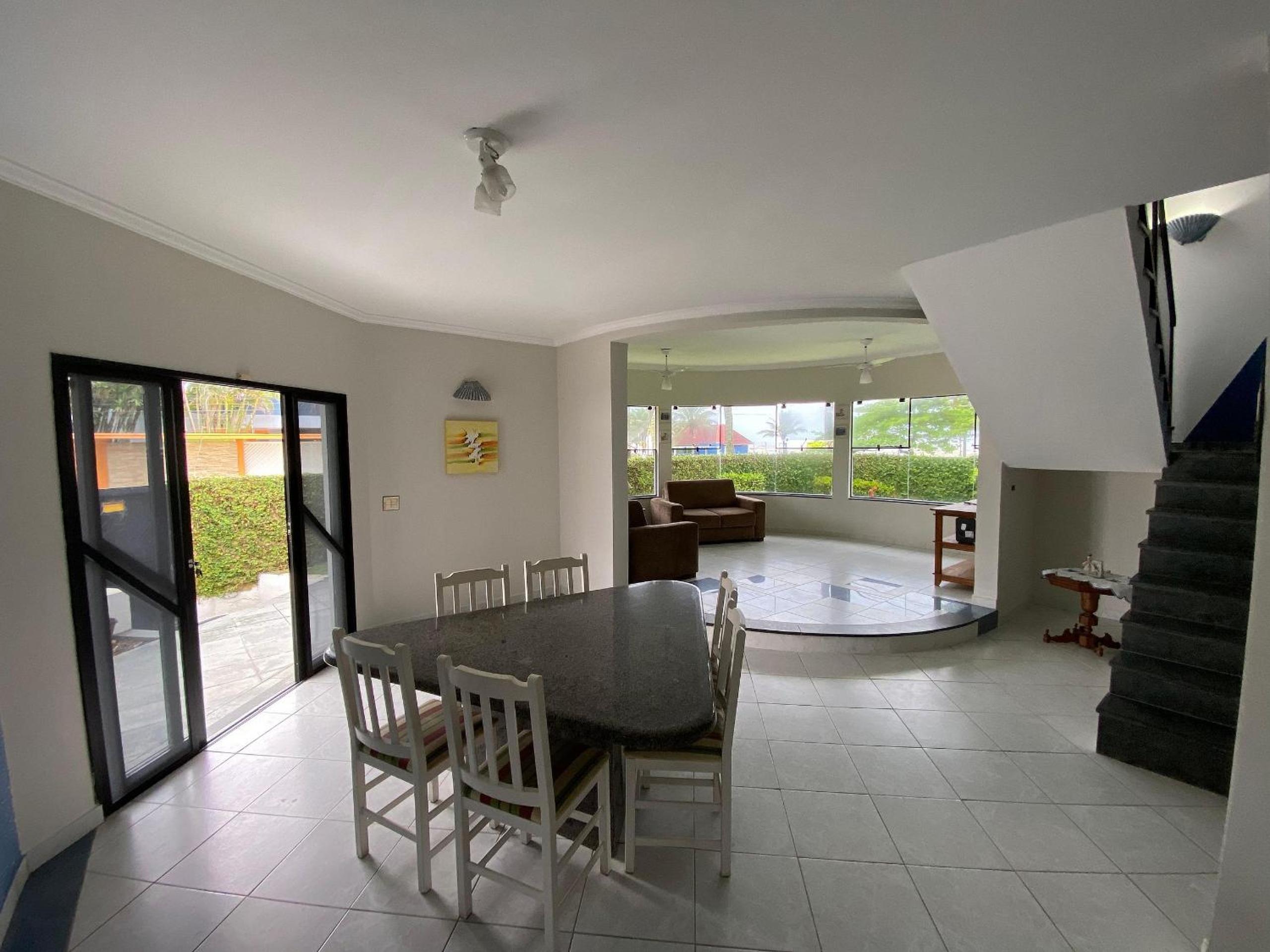 Casa Alto Padrão de Frente ao Mar