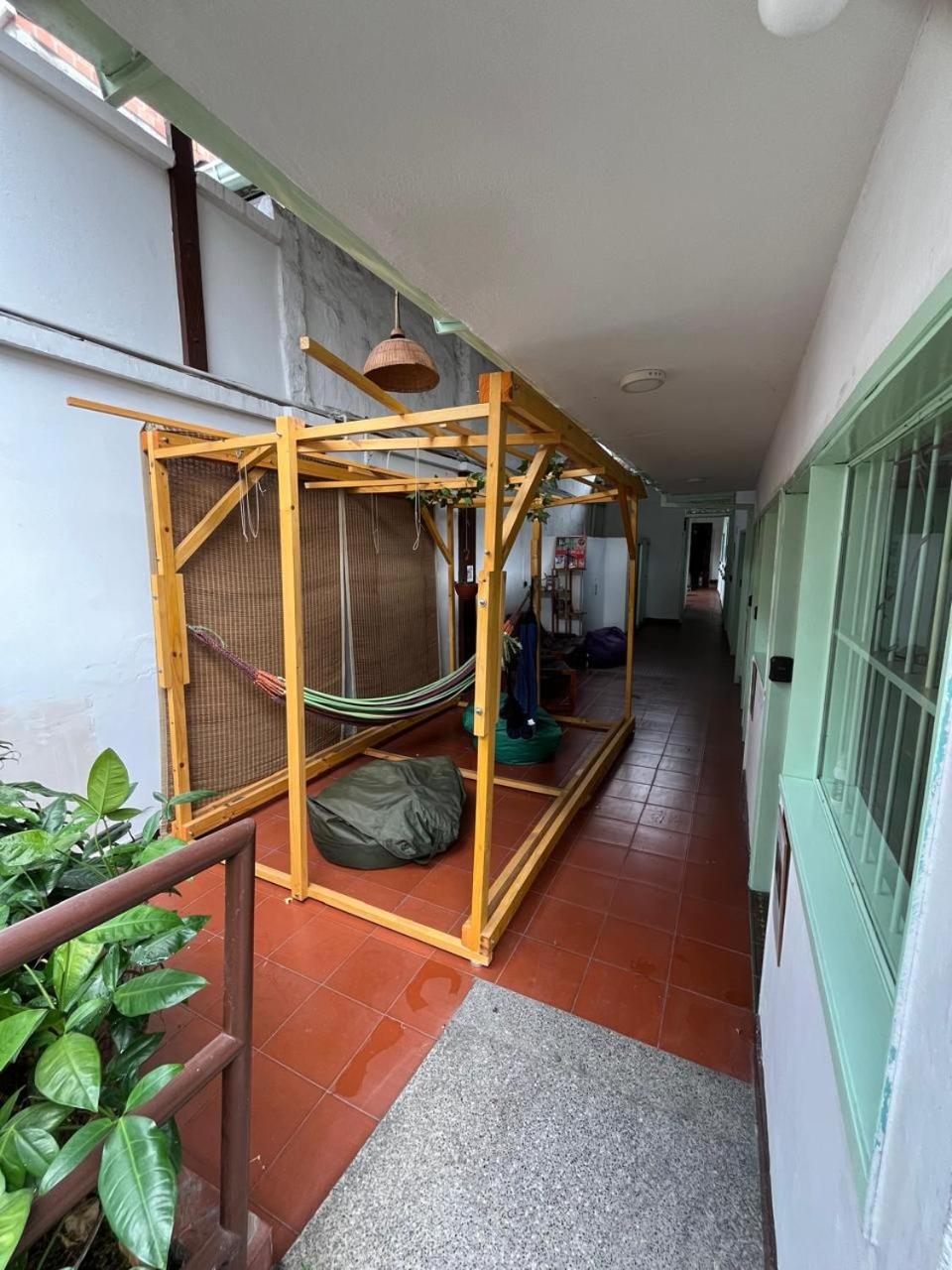Sandalio Hostal Cali