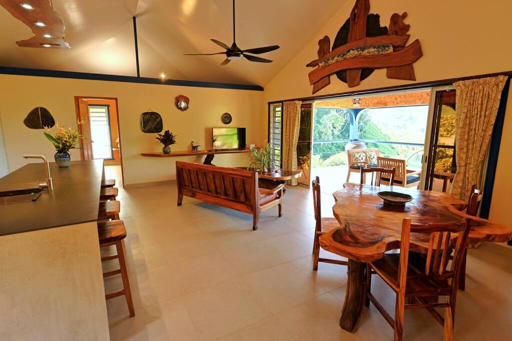 Potter House TSUKAMOTO Vue sur Baie de Maroe view 4