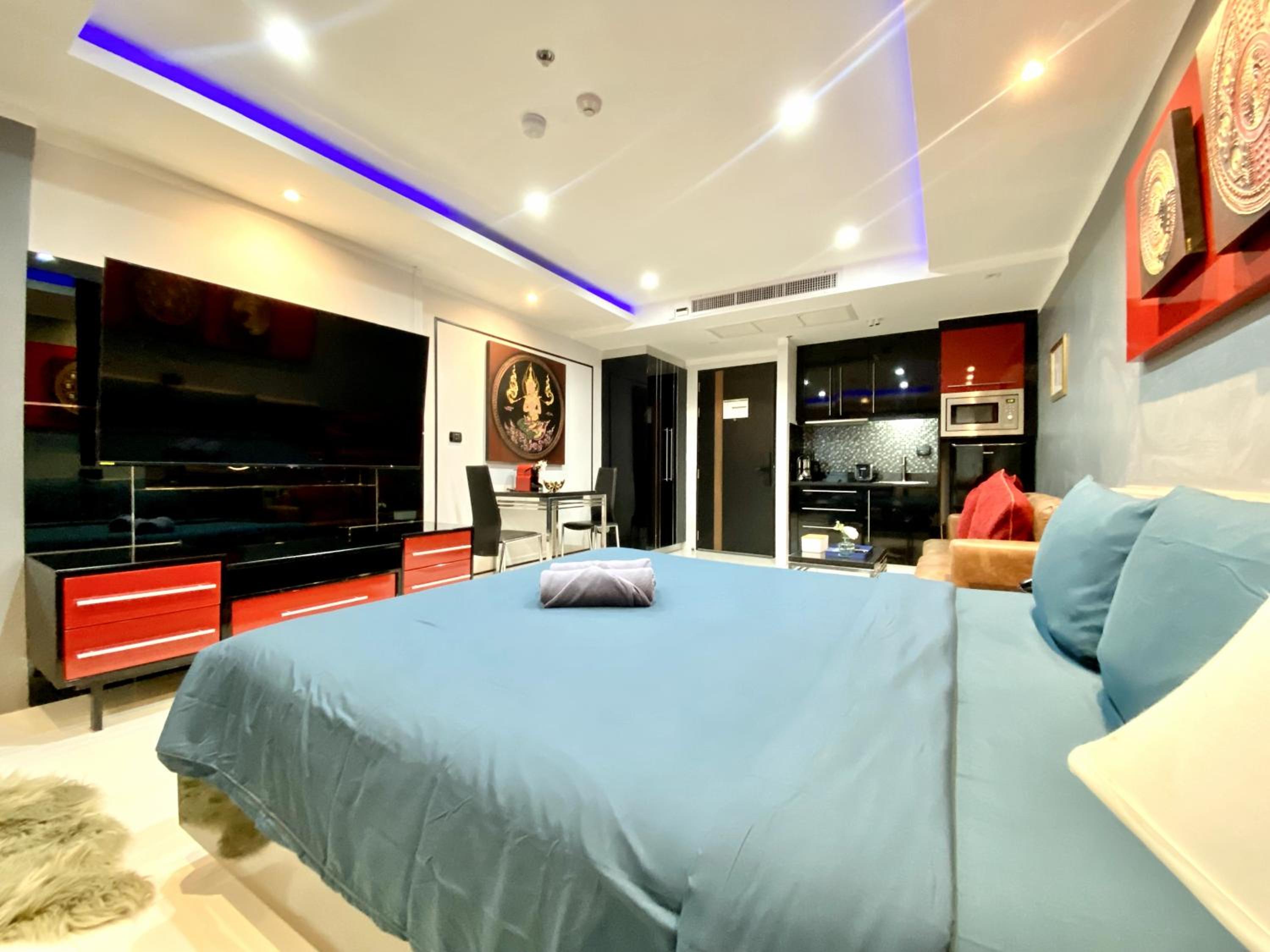 Patong - Studio Condo - Absolute Bangla Unit