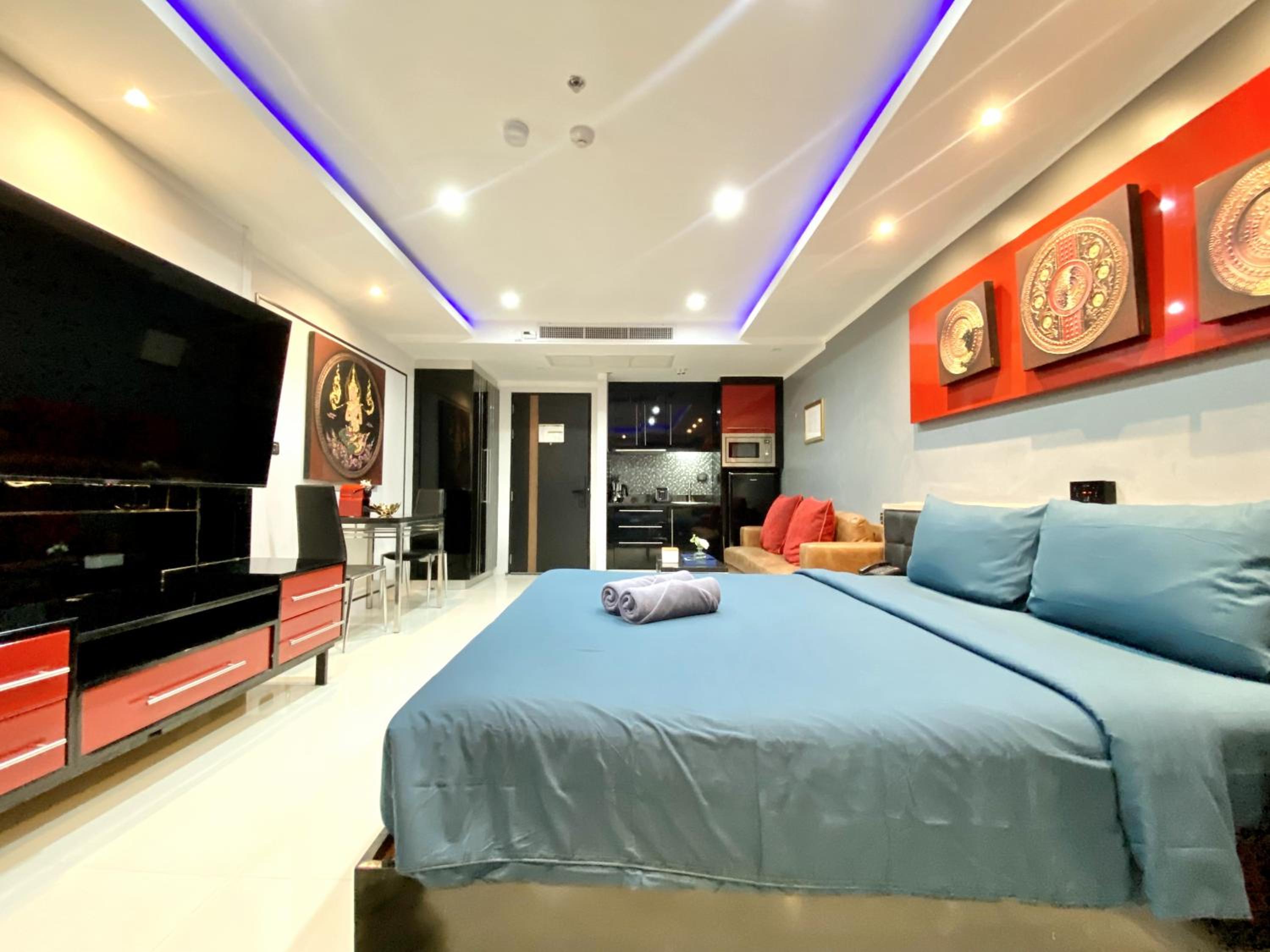 Patong - Studio Condo - Absolute Bangla Unit