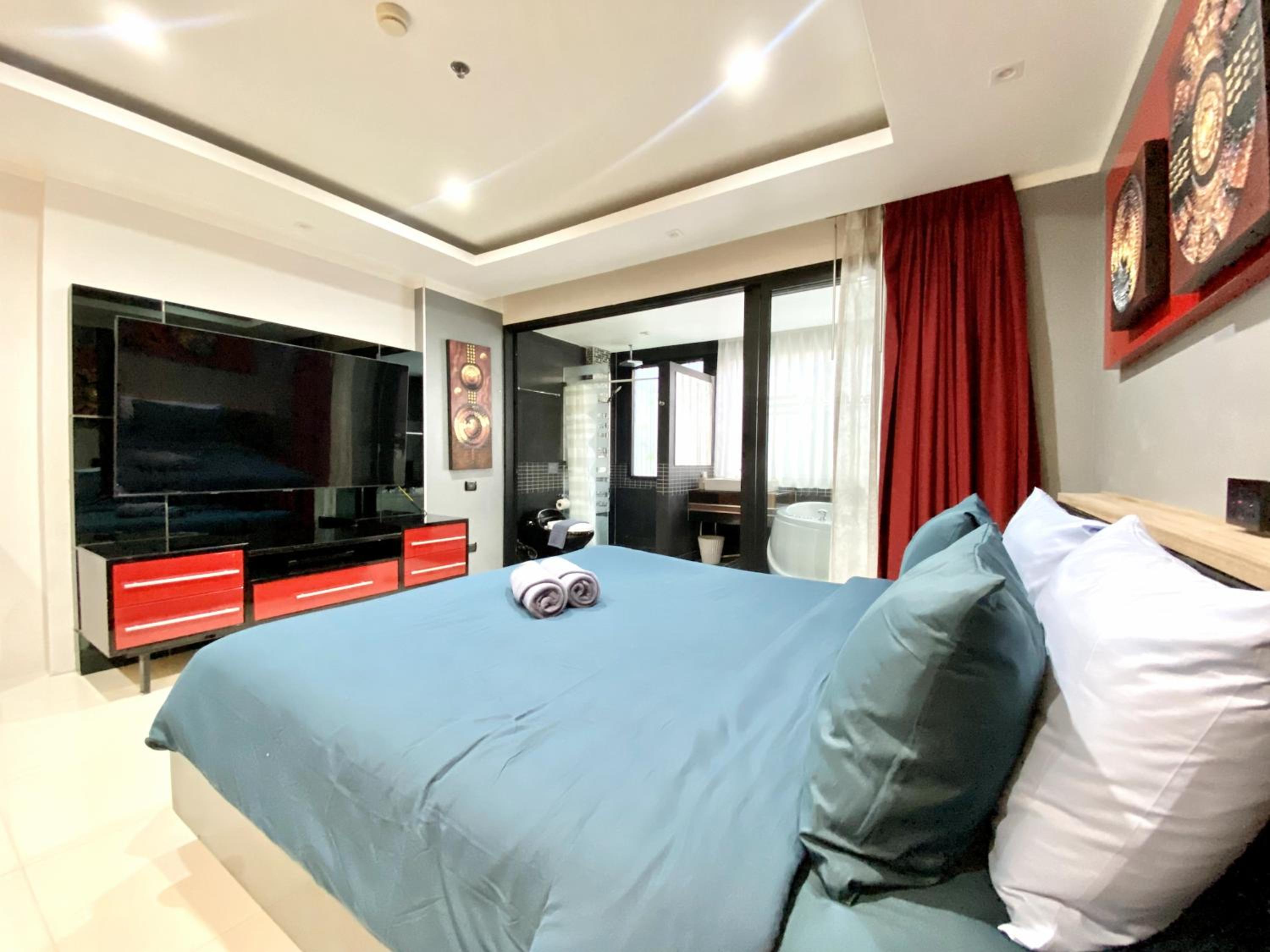 Patong - Studio Condo - Absolute Bangla Unit