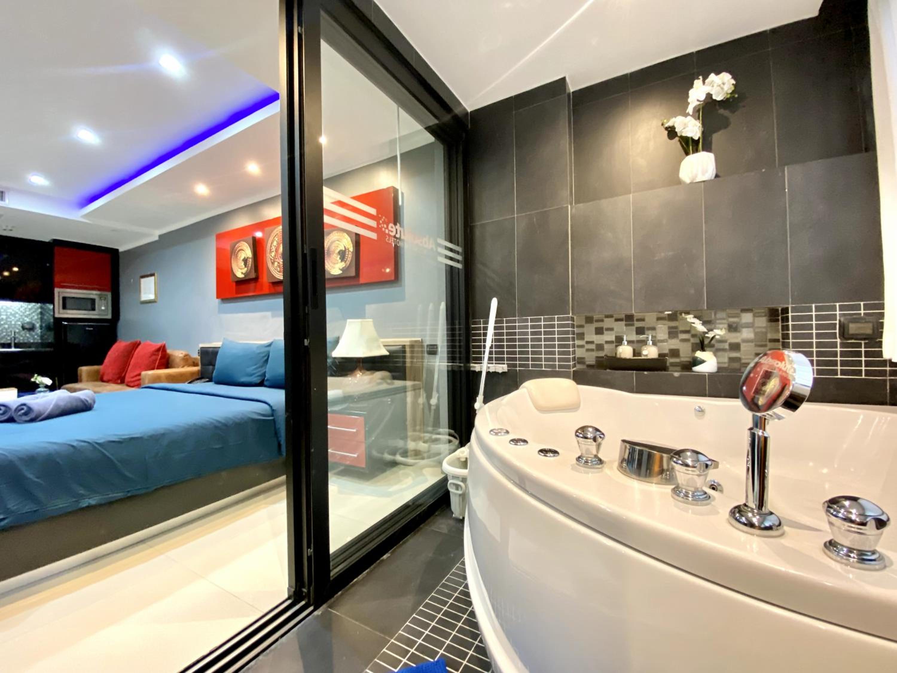 Patong - Studio Condo - Absolute Bangla Unit