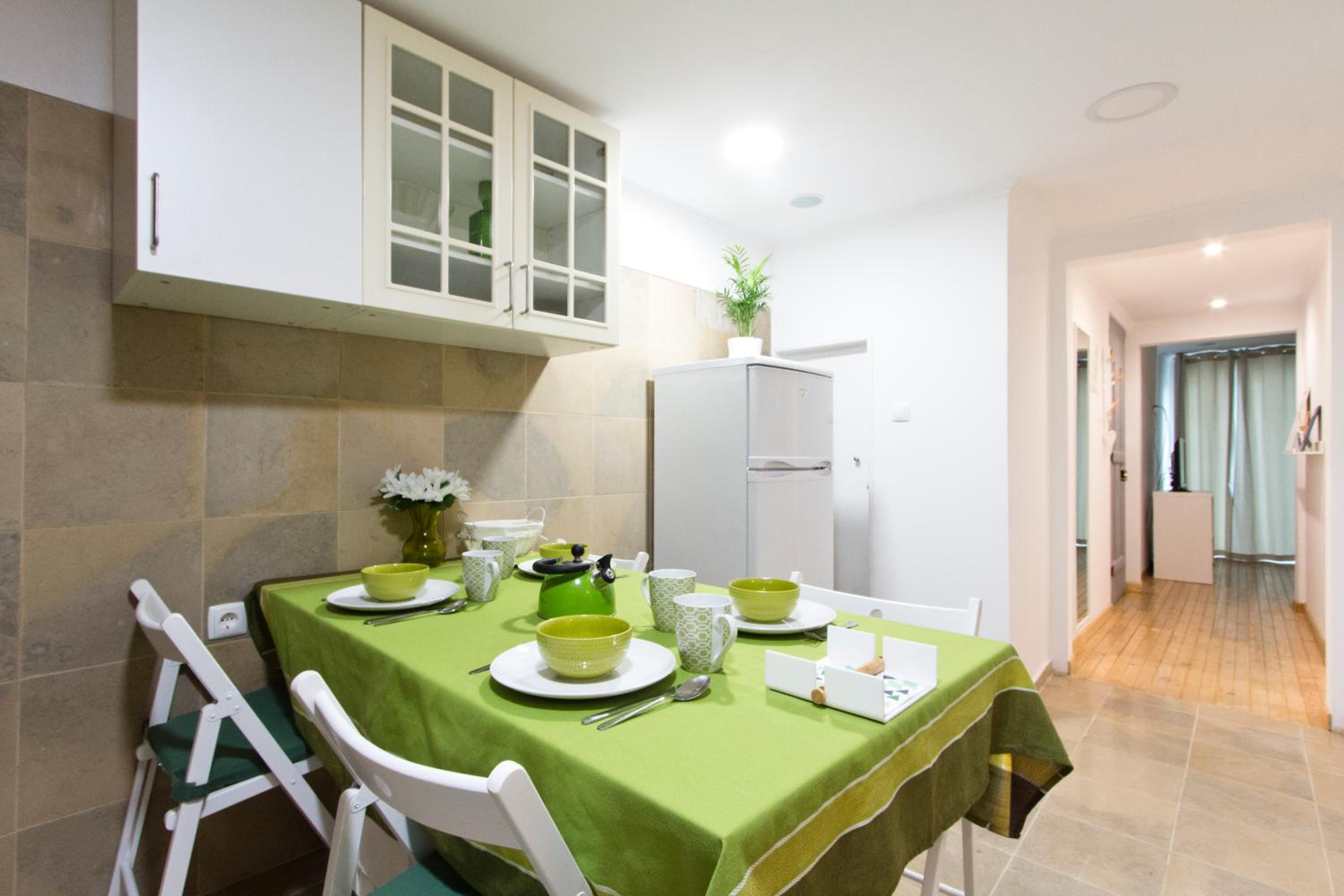 Lisbon Apartment Bairro Alto - Bica 1 view 3