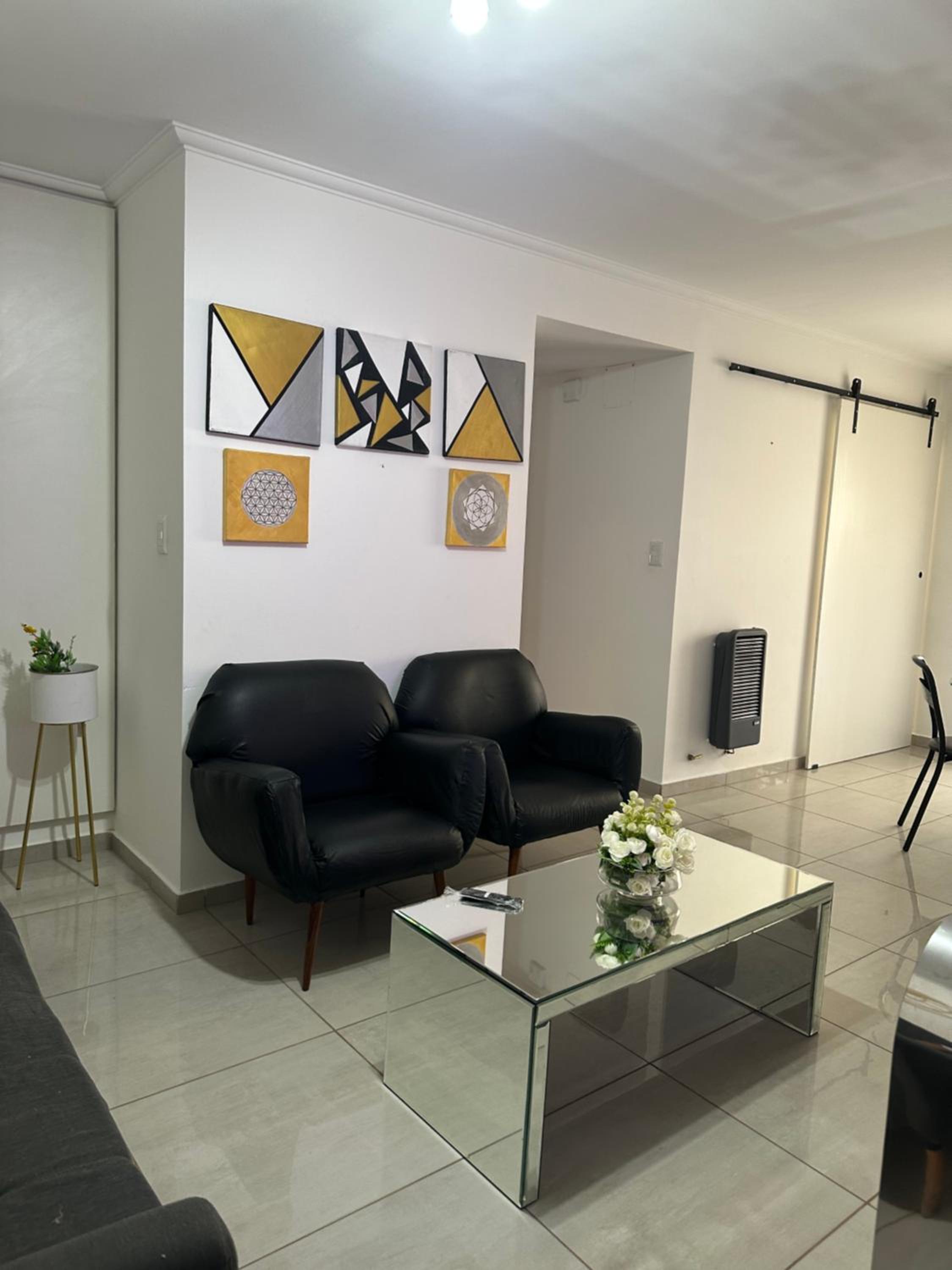 Departamento espacioso en un complejo residencial, cerca del Shopping nuevo centro