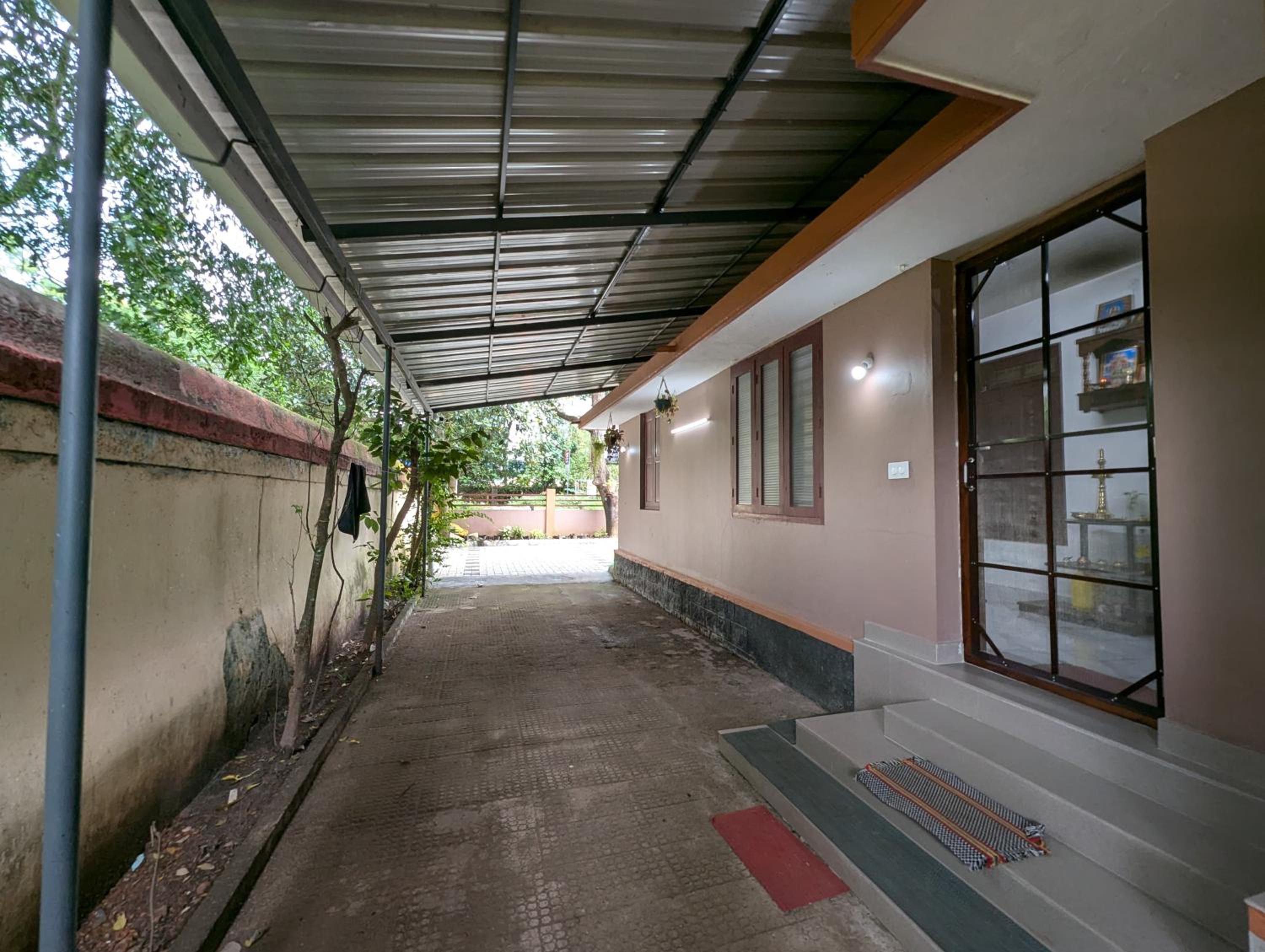 Thekkumkattil Villa