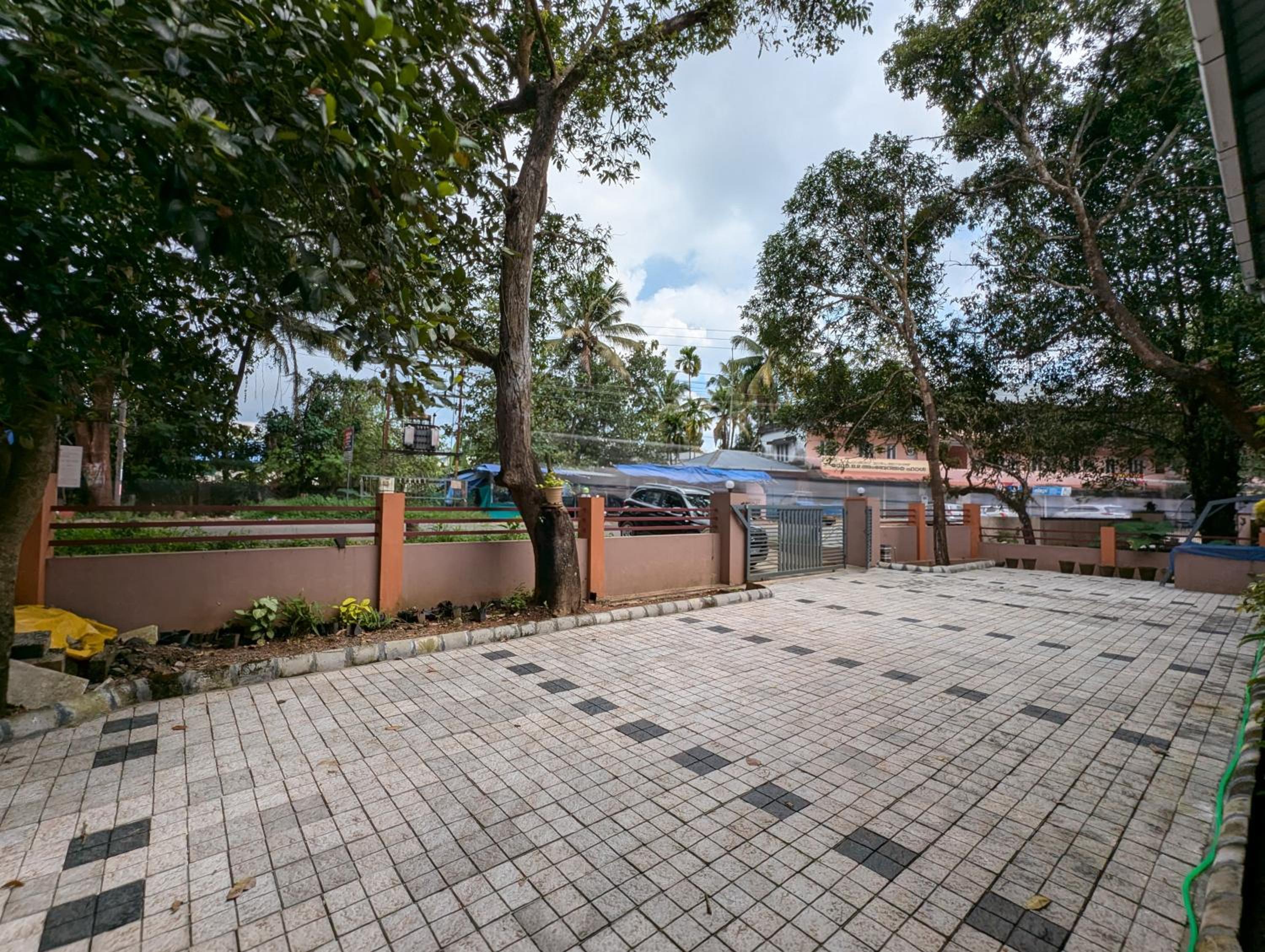 Thekkumkattil Villa