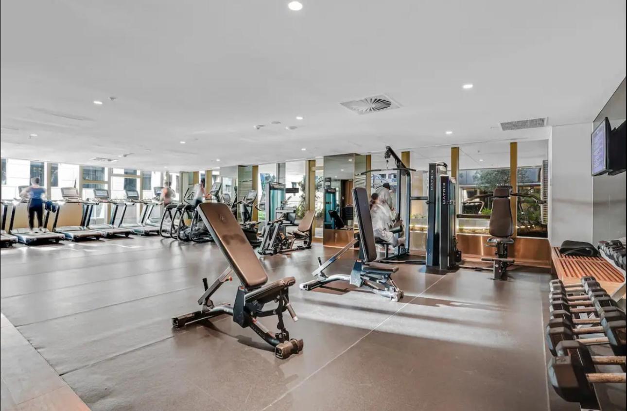 Grand Luxe Executive Residence inspired by Ritz Carlton