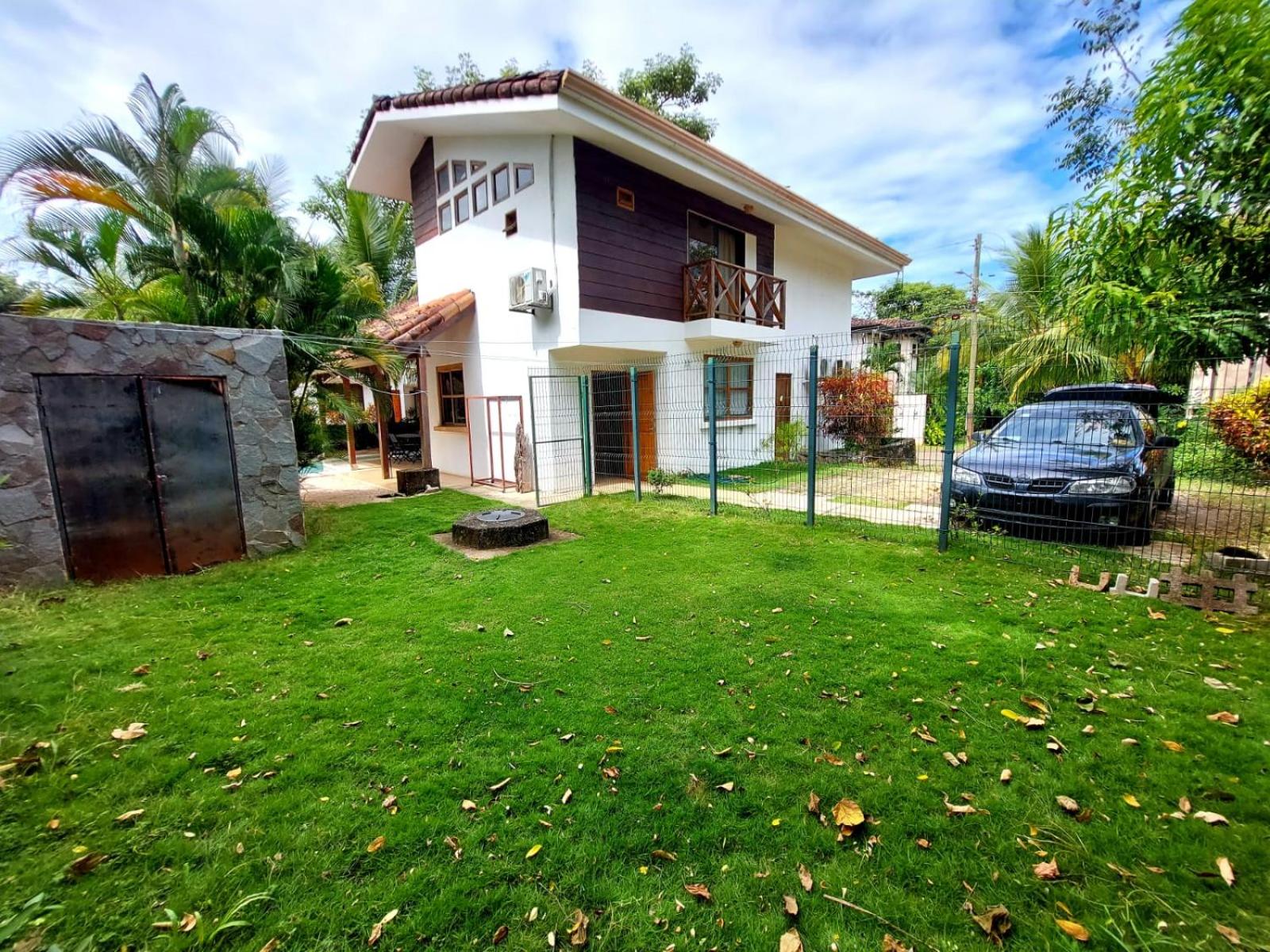 Beach house between Tamarindo and Avellanas
