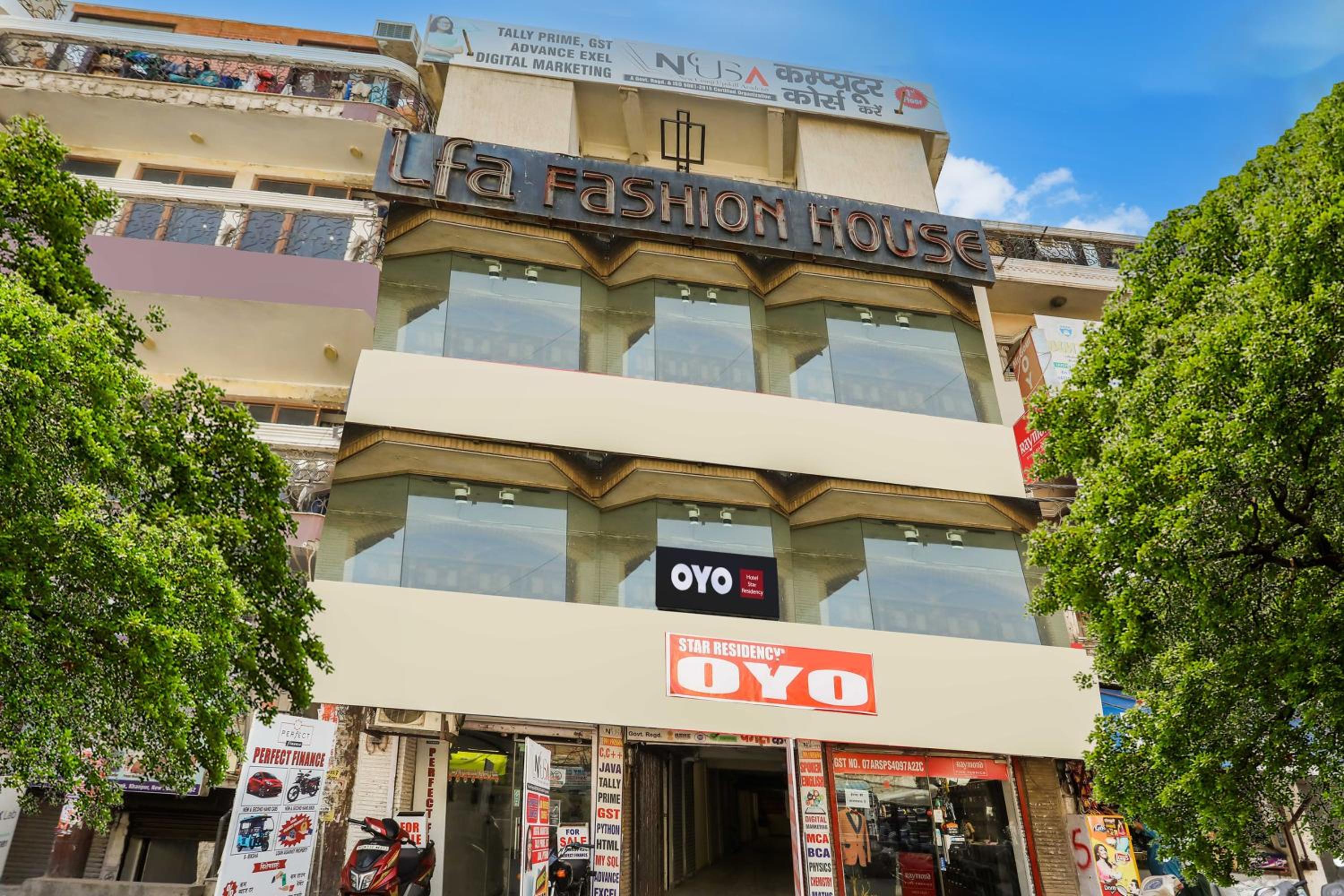 Super OYO Hotel O STAR RESIDENCY