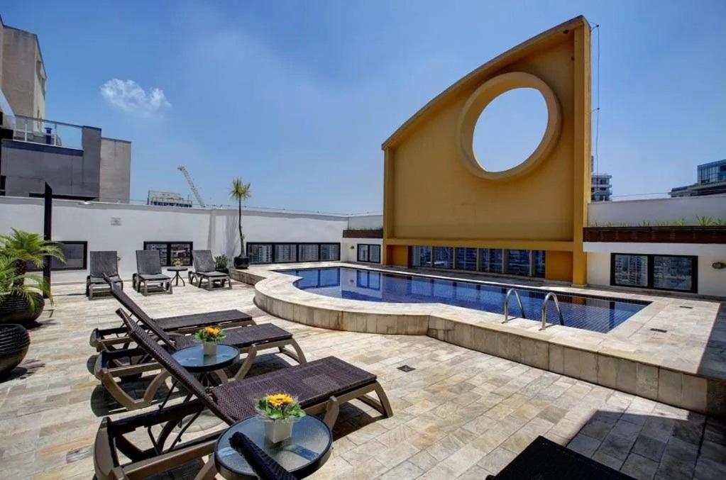 Morada Moema - Flat em hotel moderno em bairro nobre