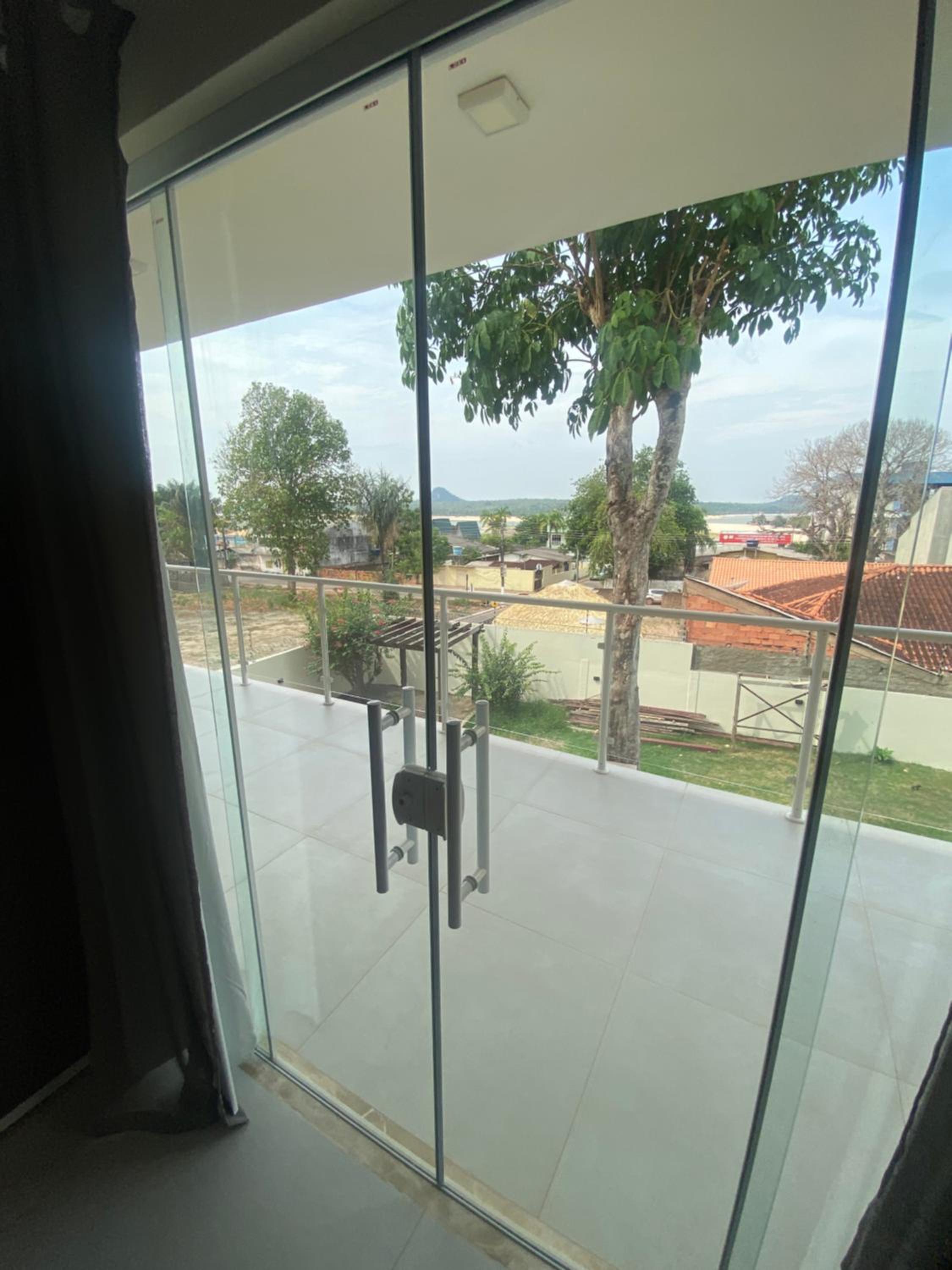 Casa Amarilla Alter