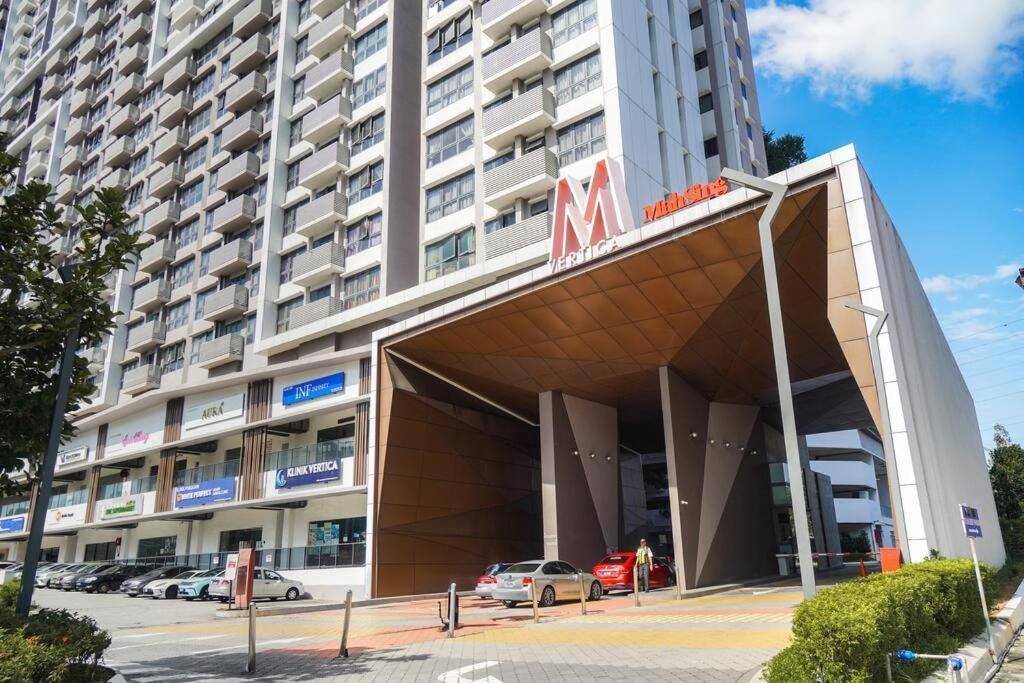 JustLikeHome 3BR 3-5Pax Vertica KLCCView MRt TRx