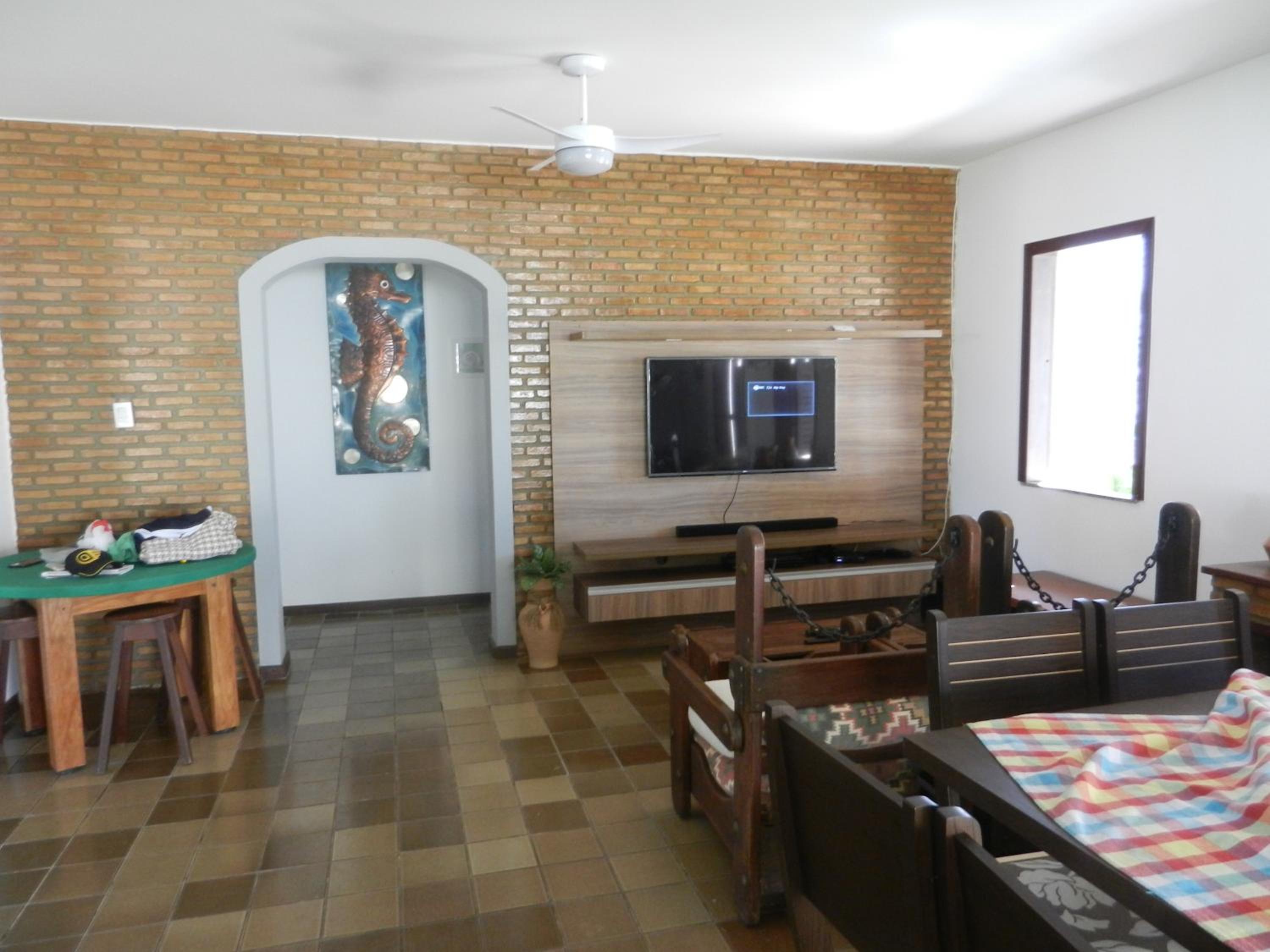 Casa 4 quartos em Guarajuba, excelente localização! 200m da praia!