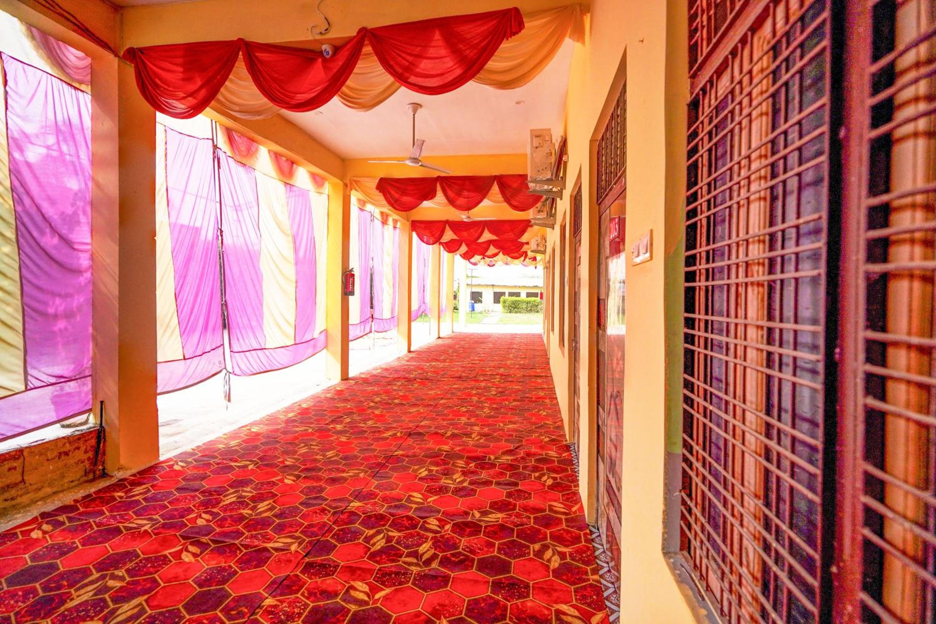 SPOT ON Vasundhara Garden view 3