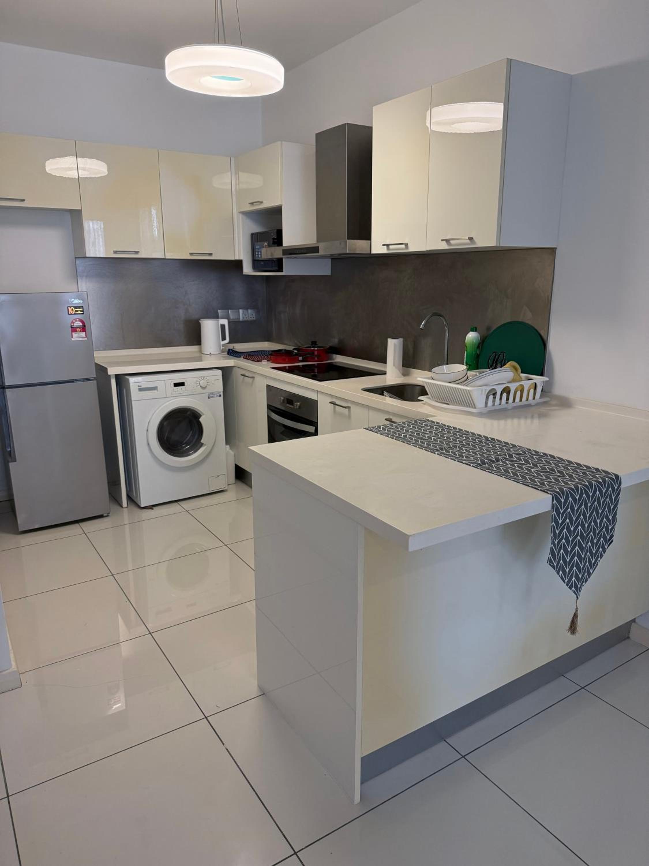 Cozy Downtown 2BR at M Suites, Embassy Row