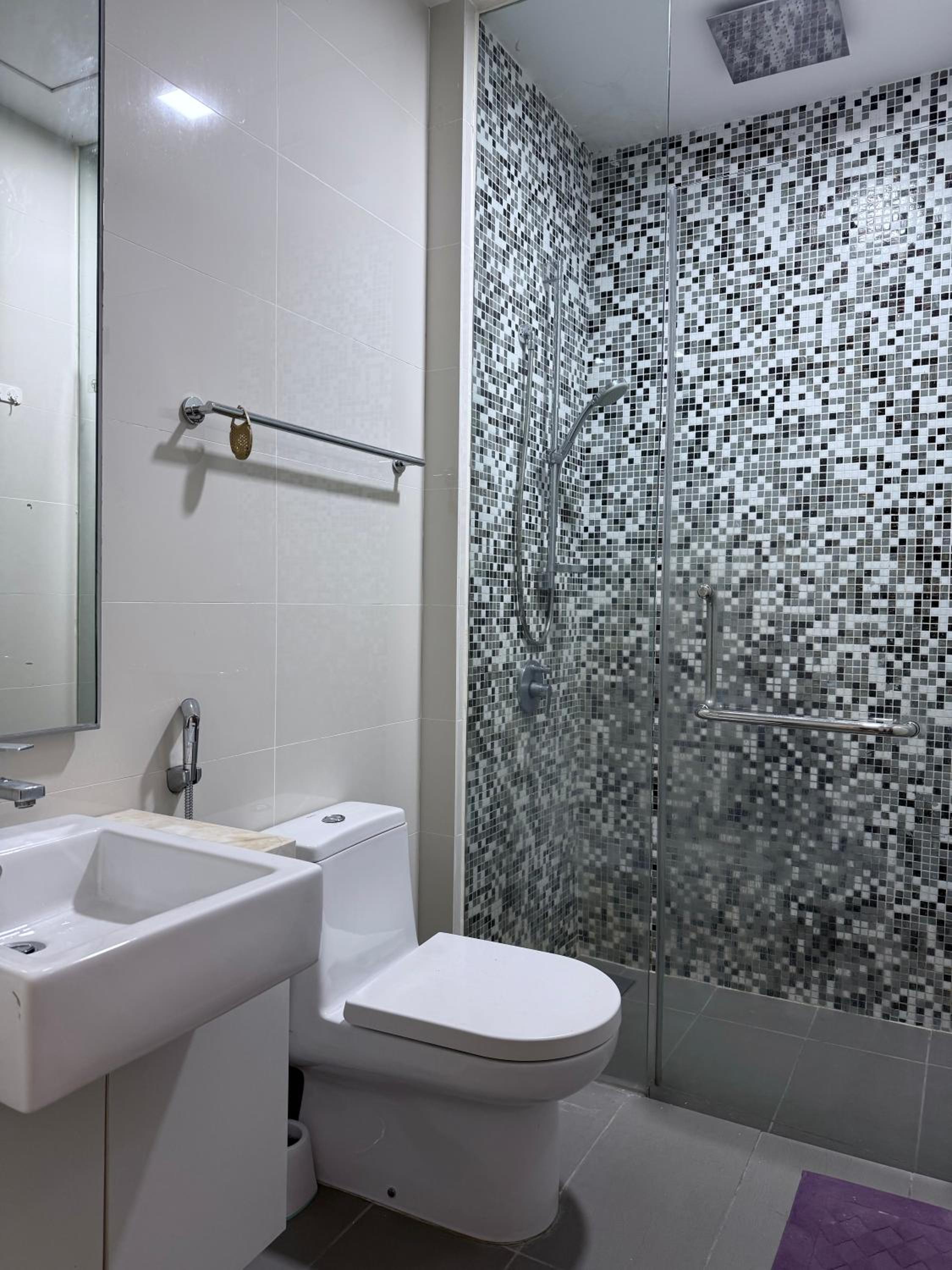 Cozy Downtown 2BR at M Suites, Embassy Row