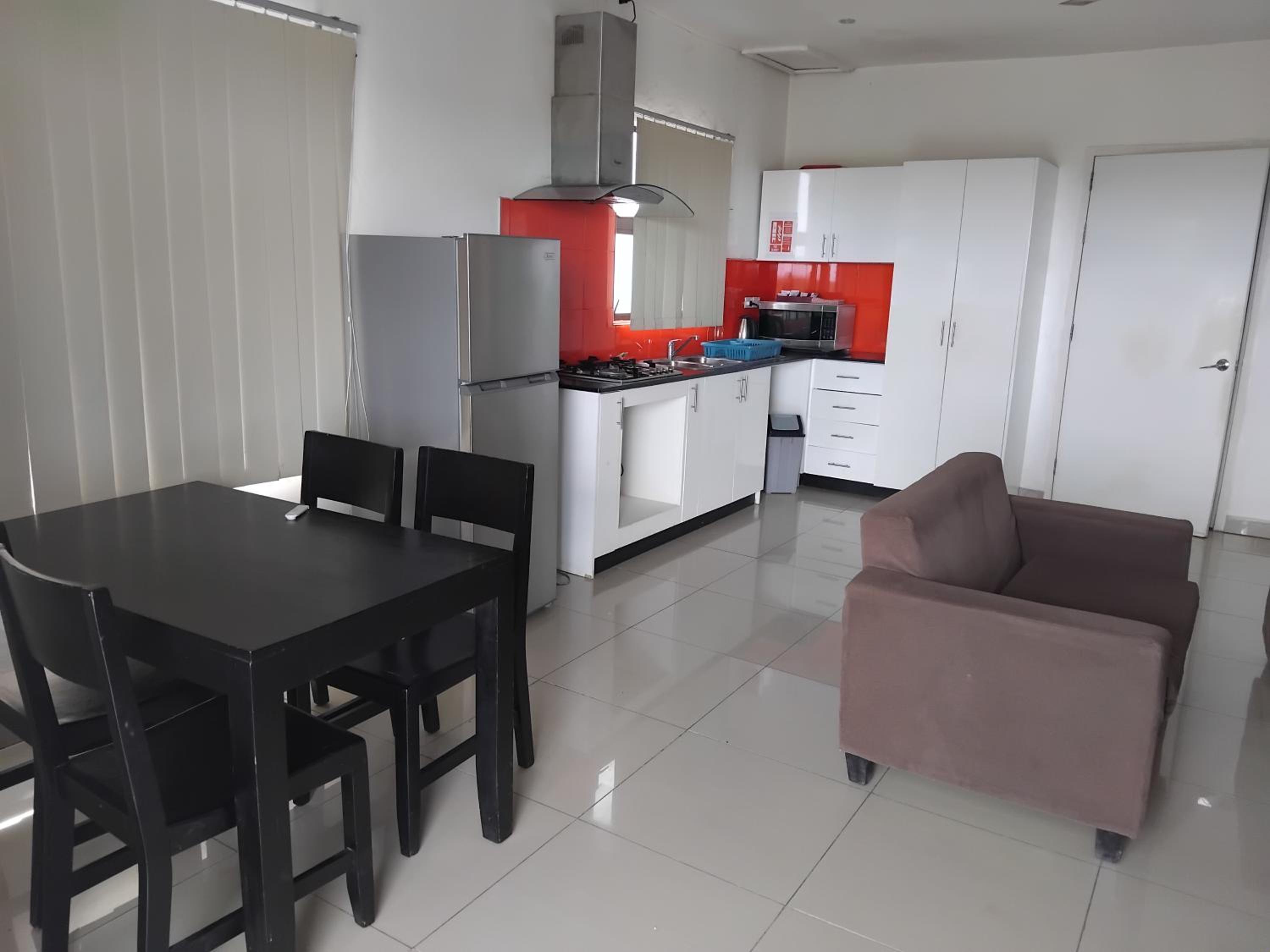 Seaview Hotel and Apartments