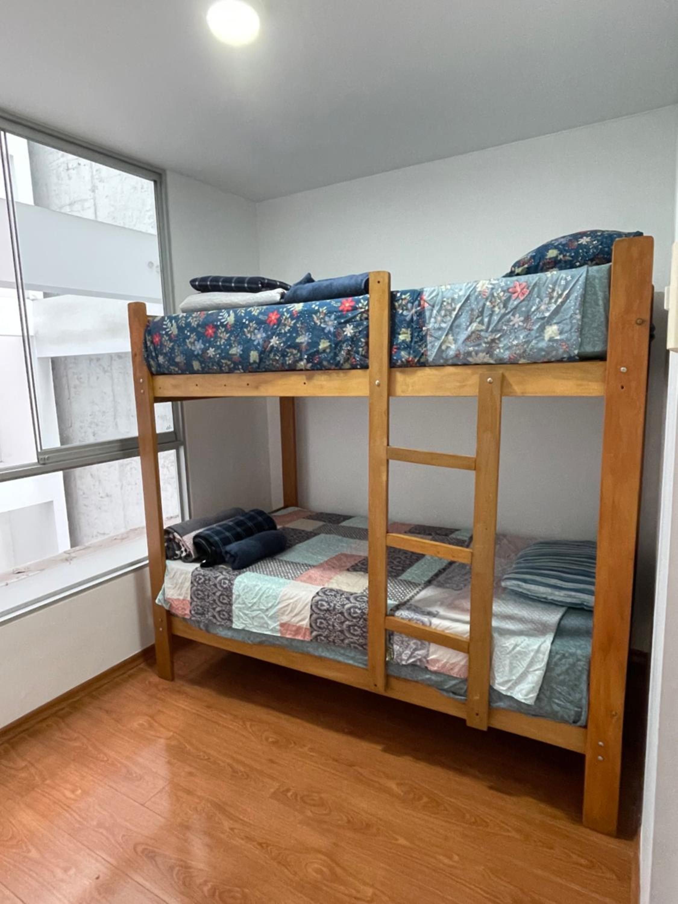 Habitación en dpto en Salaverry cerca a San Isidro view 4