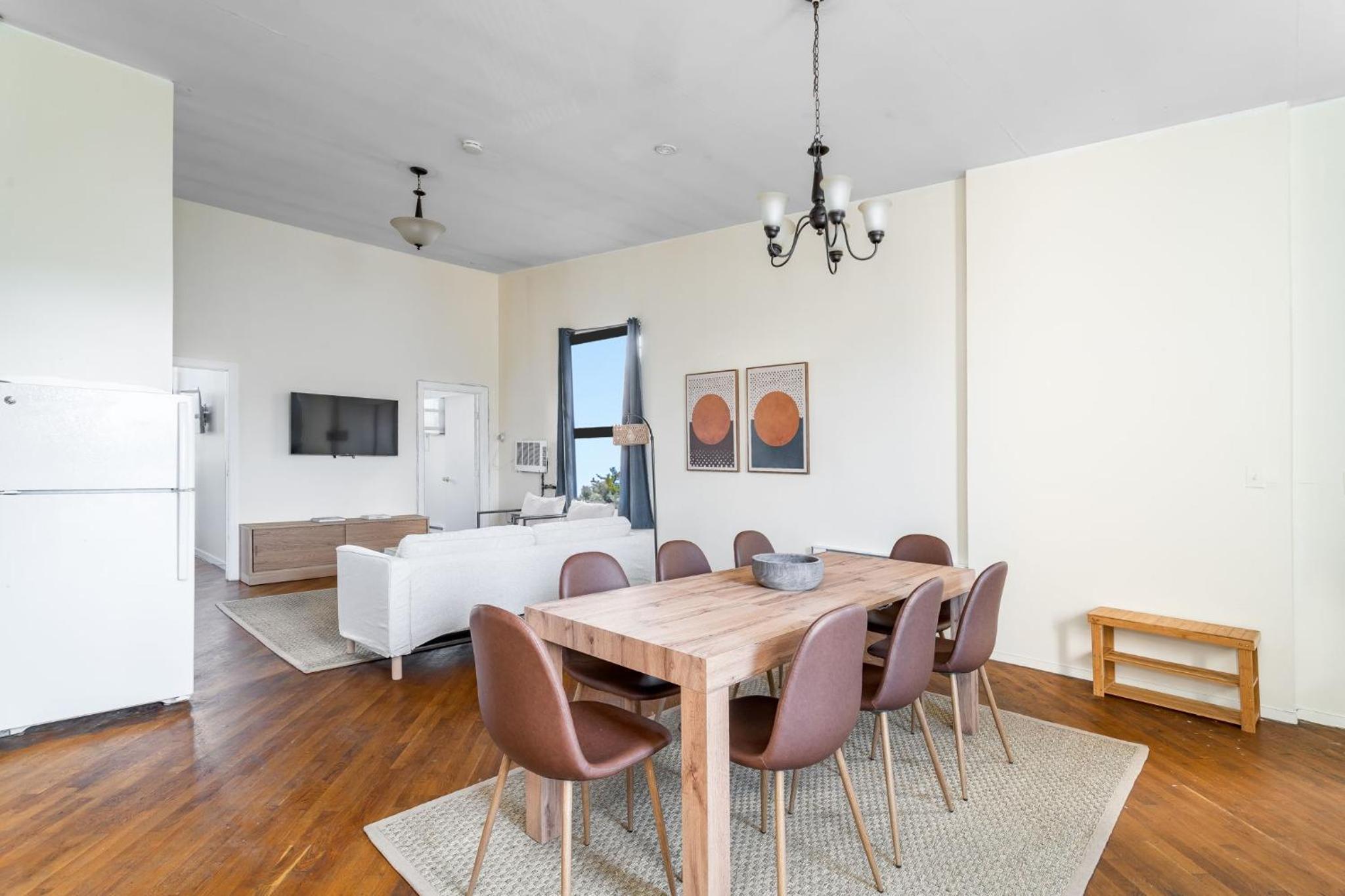 Cozy 3BR 2BA Apt in East Harlem!