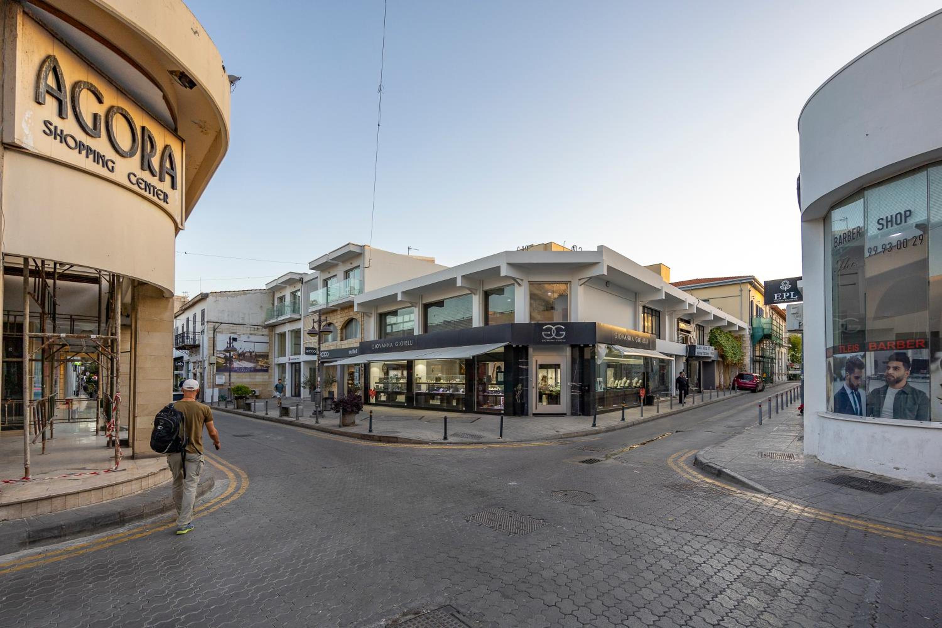 74 Prokymea- Steps from the Sea, Downtown, Balcony