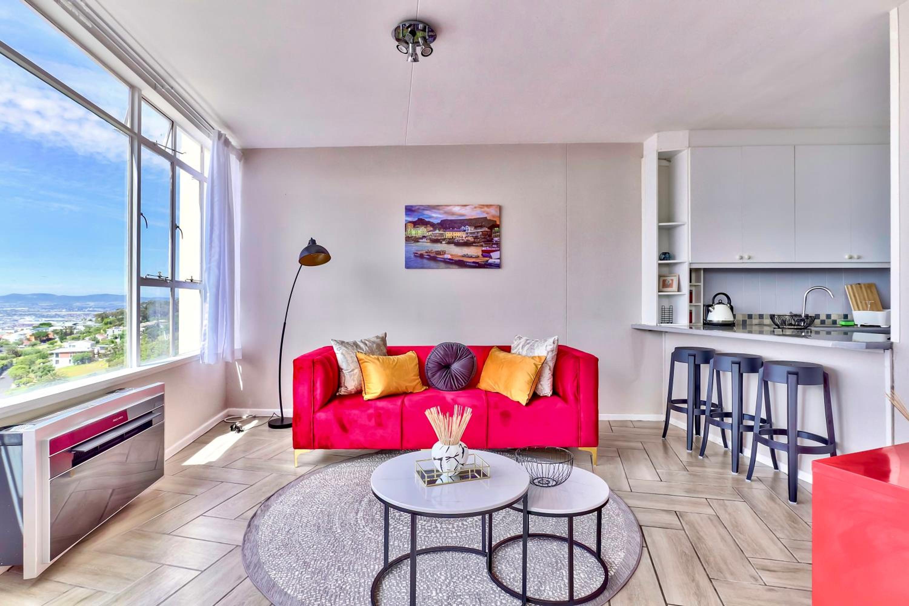 The Scenic Disa Park Apartment, Table Mountain, City & Ocean views view 4
