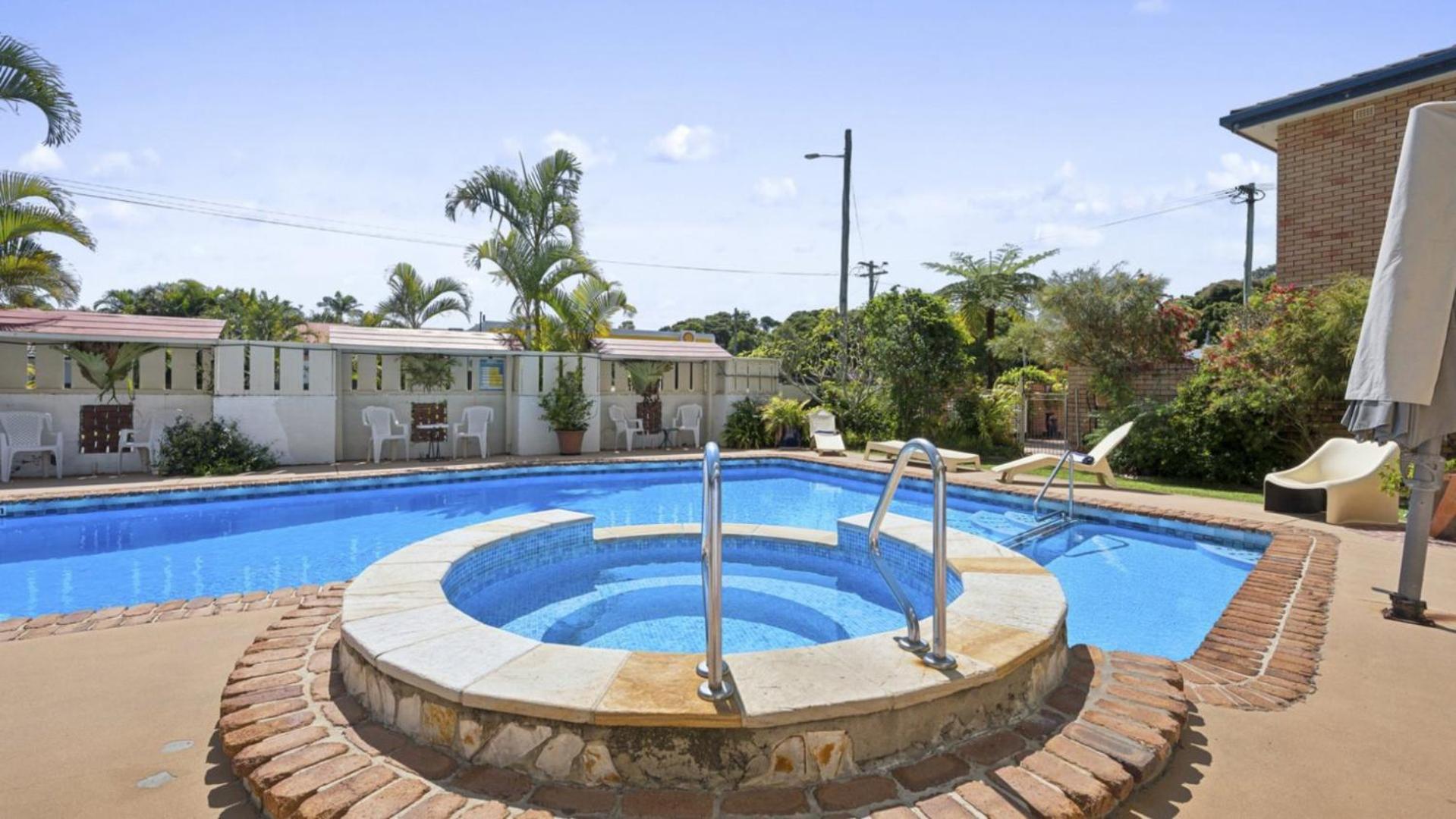 Ocean Parade 5 - Pool, Spa, Beach, Sleeps 5, Affordable