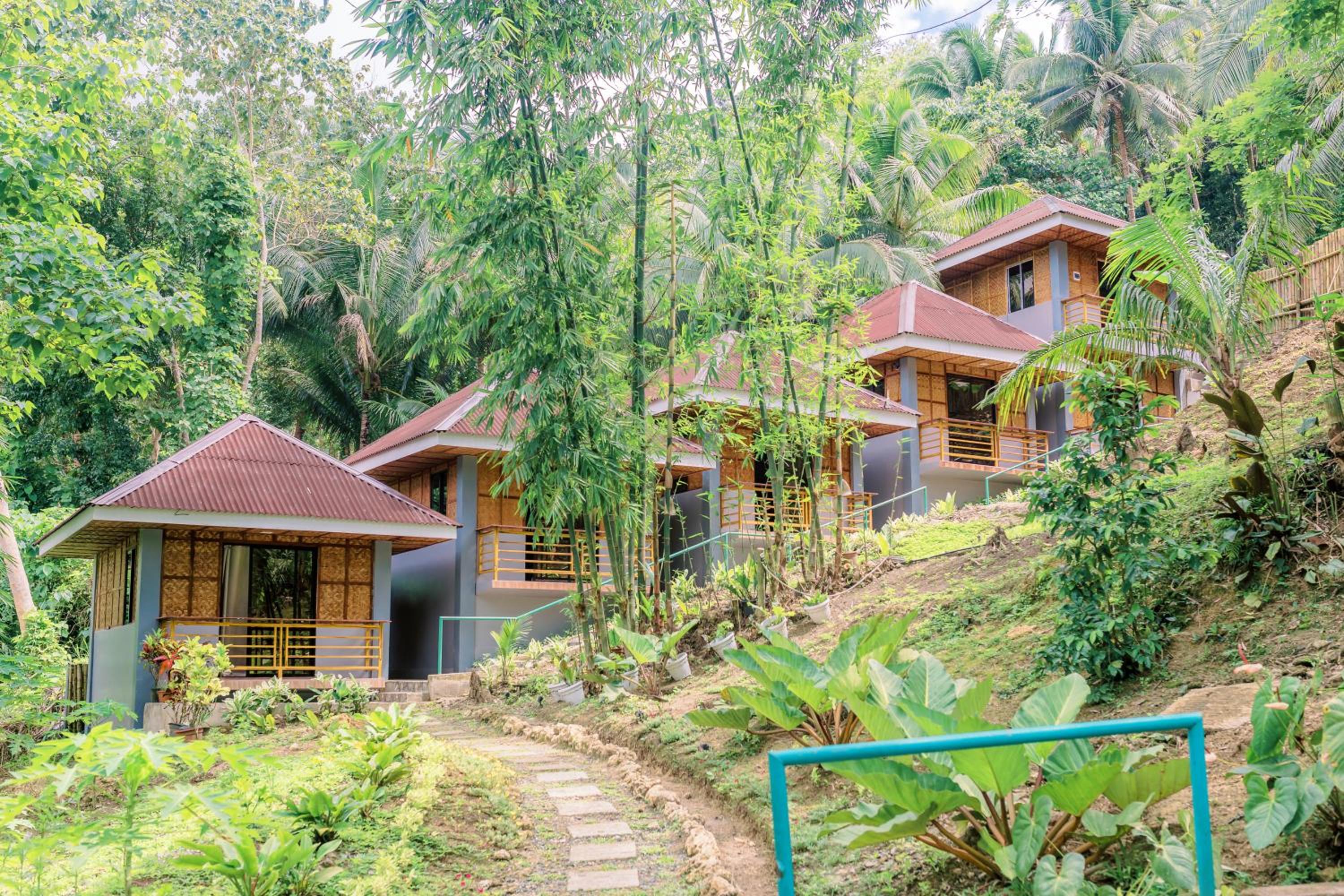 Busai Dream Falls Resort view 4