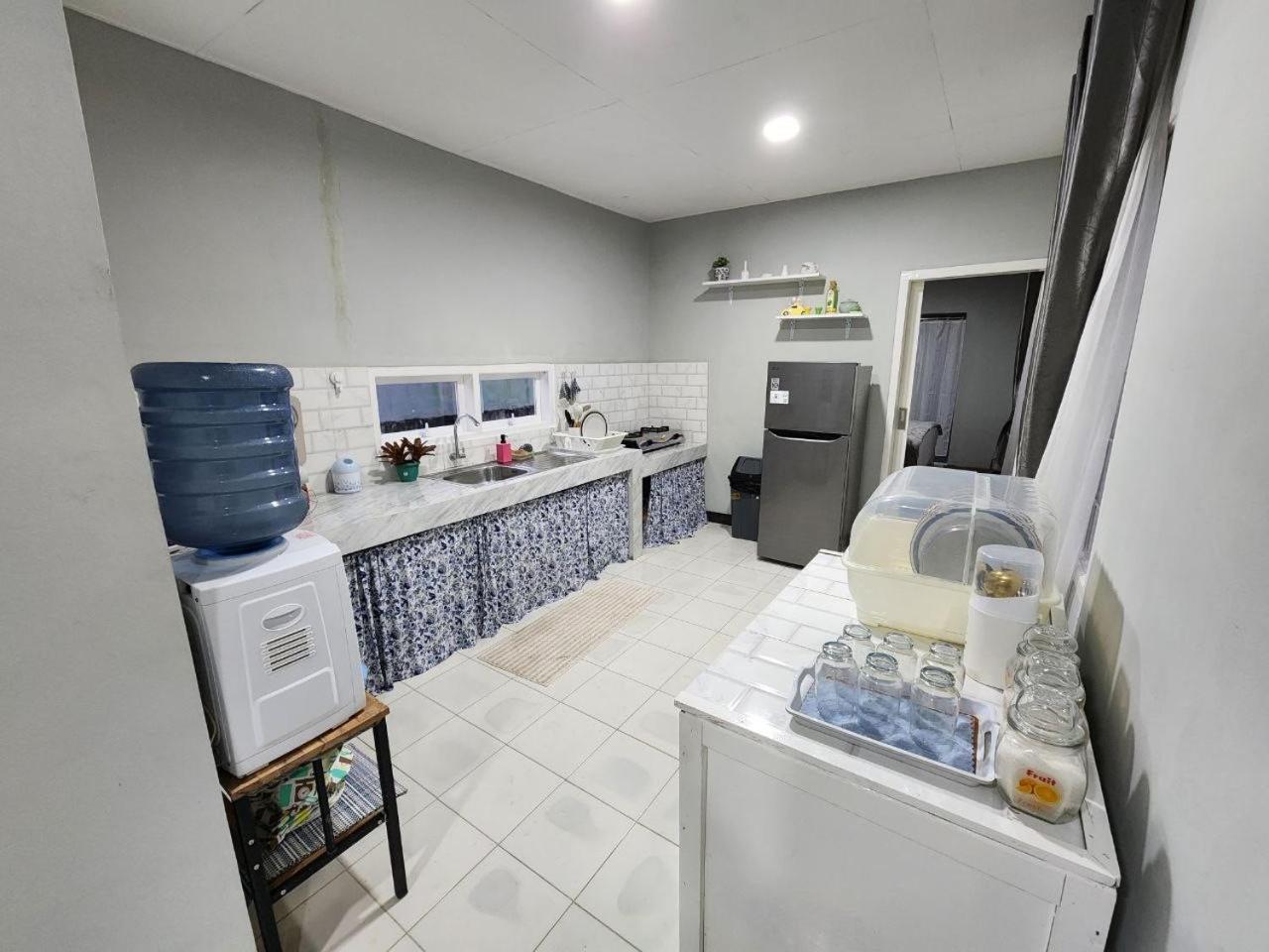Porlak Hebron Family Homestay Silangit view 3