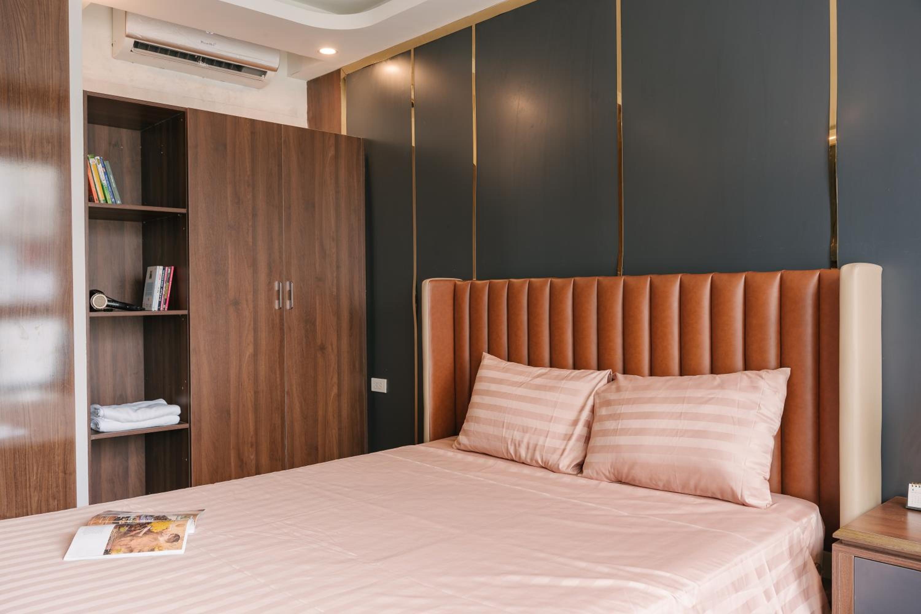 Oikia Apartment