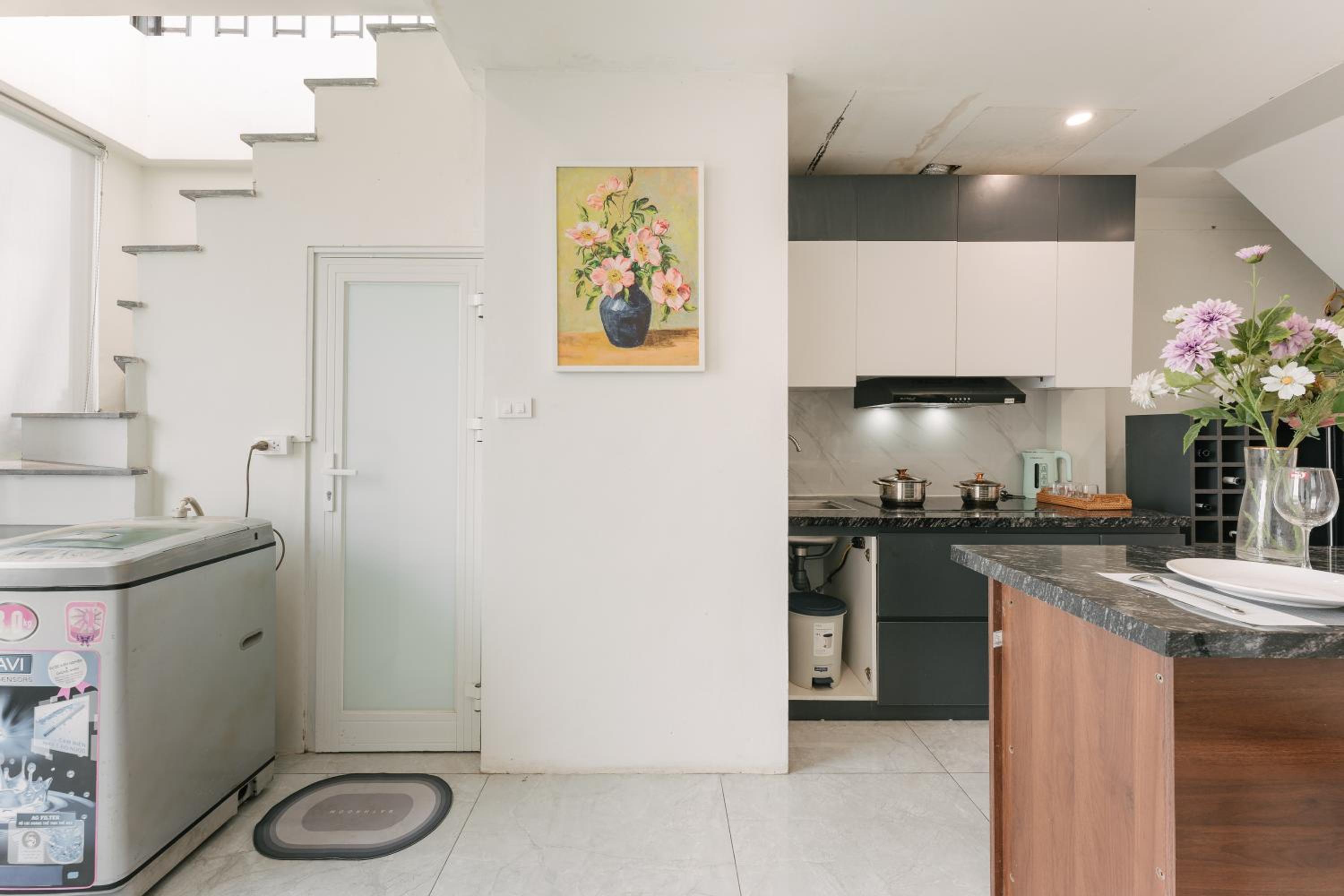 Oikia Apartment