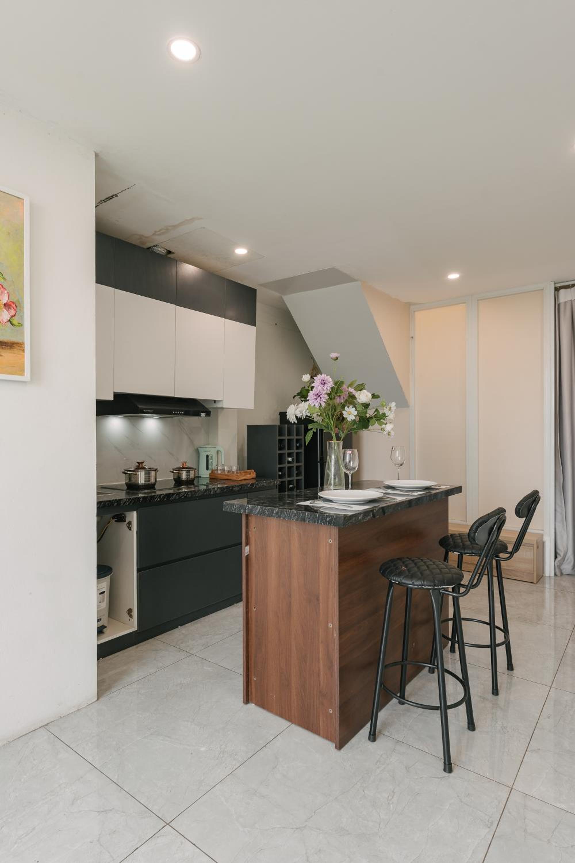 Oikia Apartment
