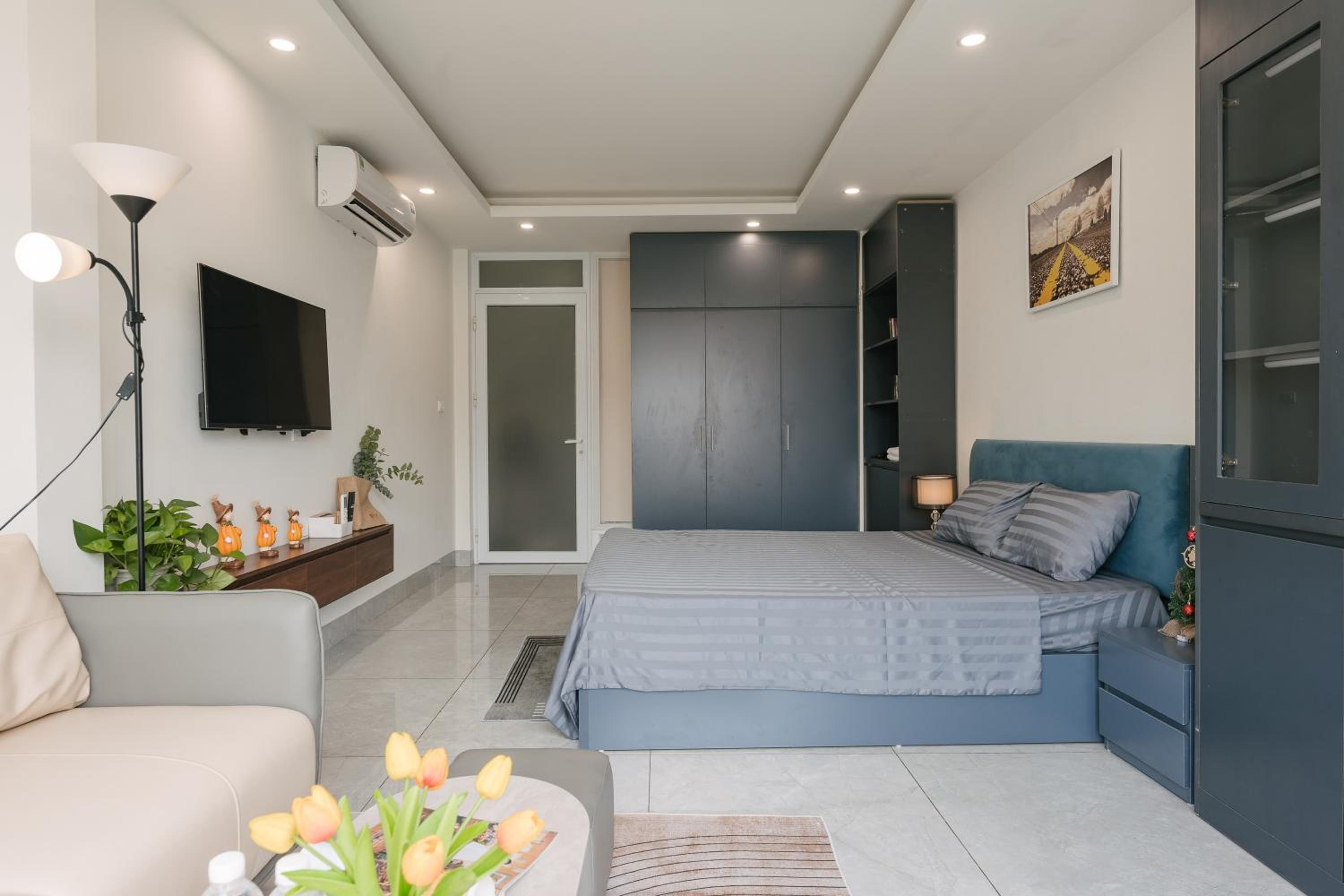Oikia Apartment