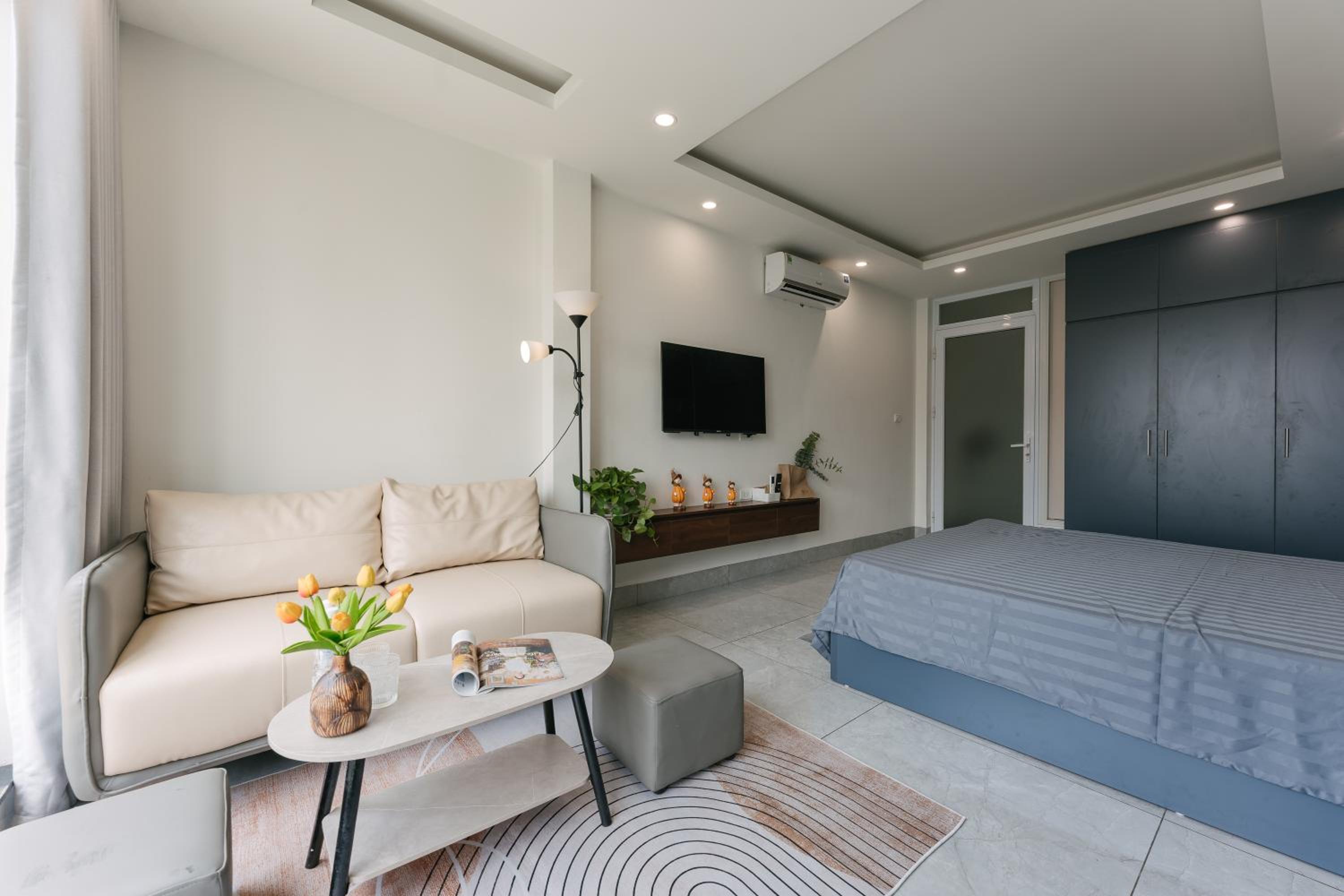 Oikia Apartment