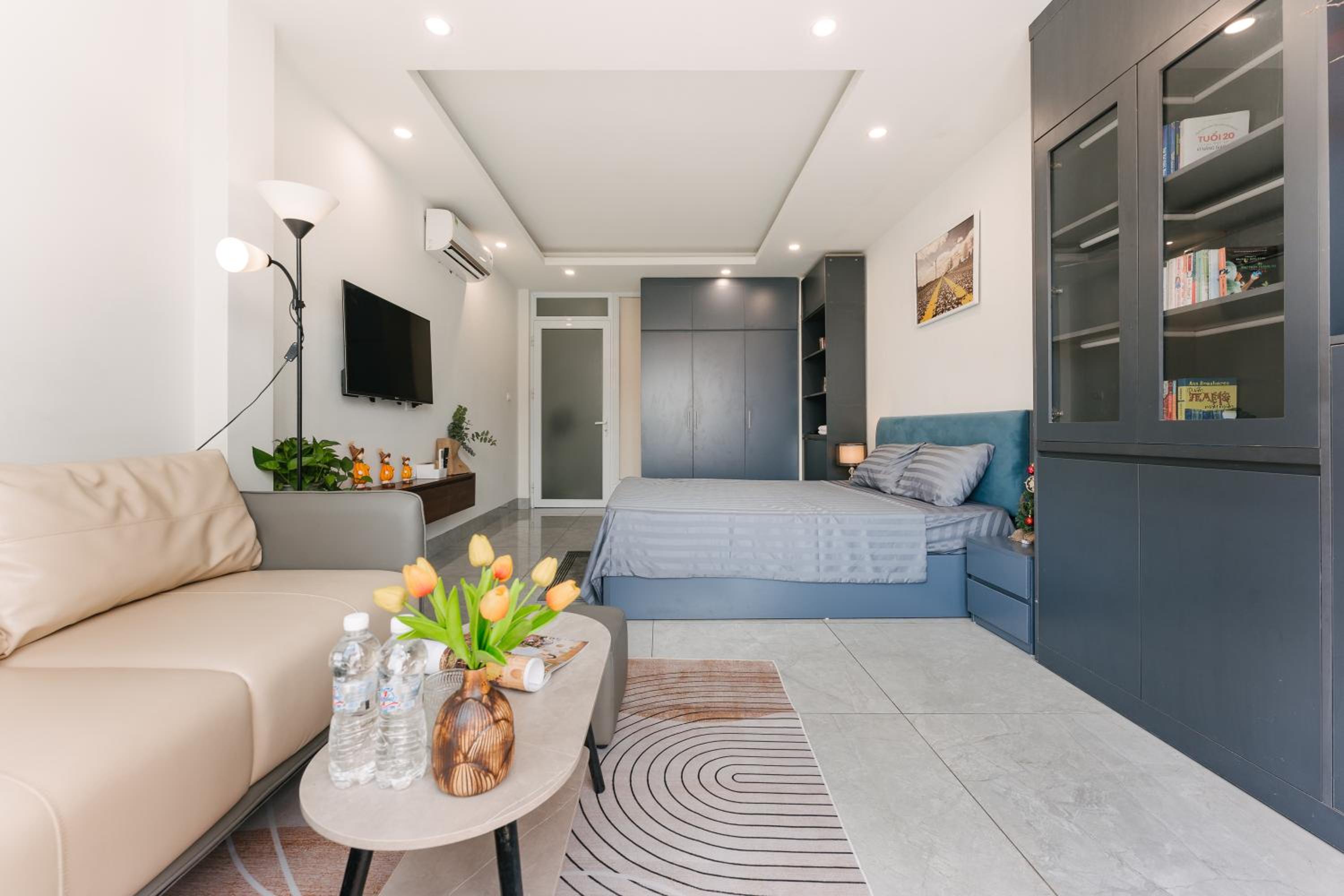 Oikia Apartment