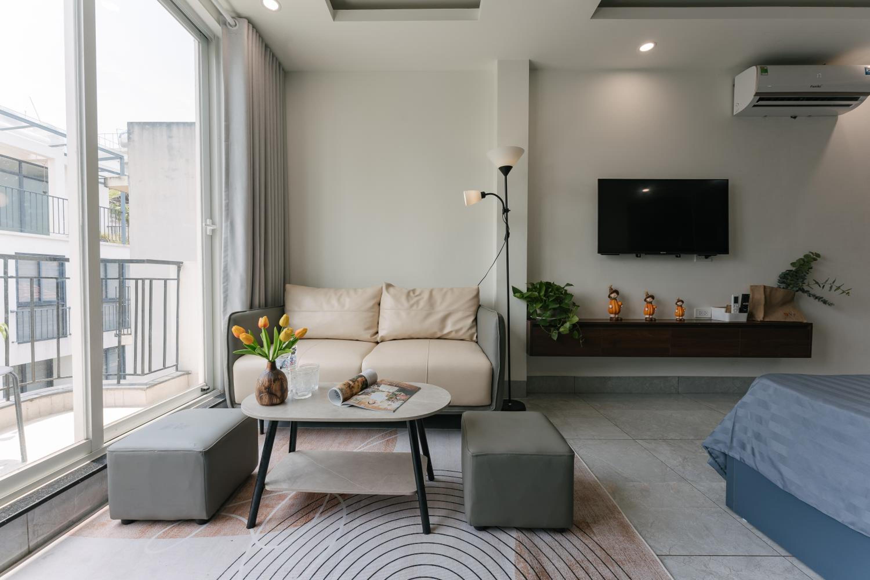 Oikia Apartment