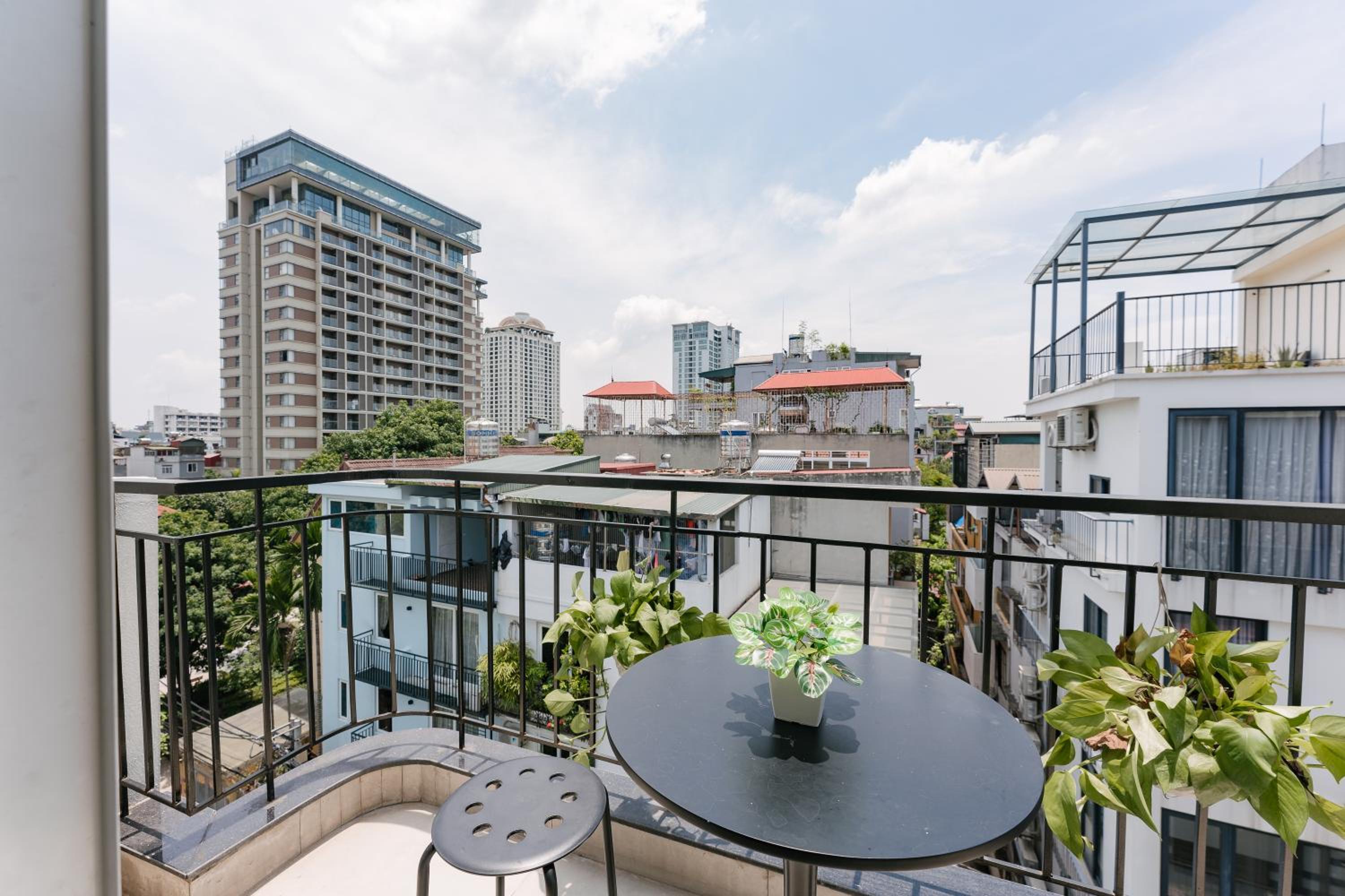Oikia Apartment