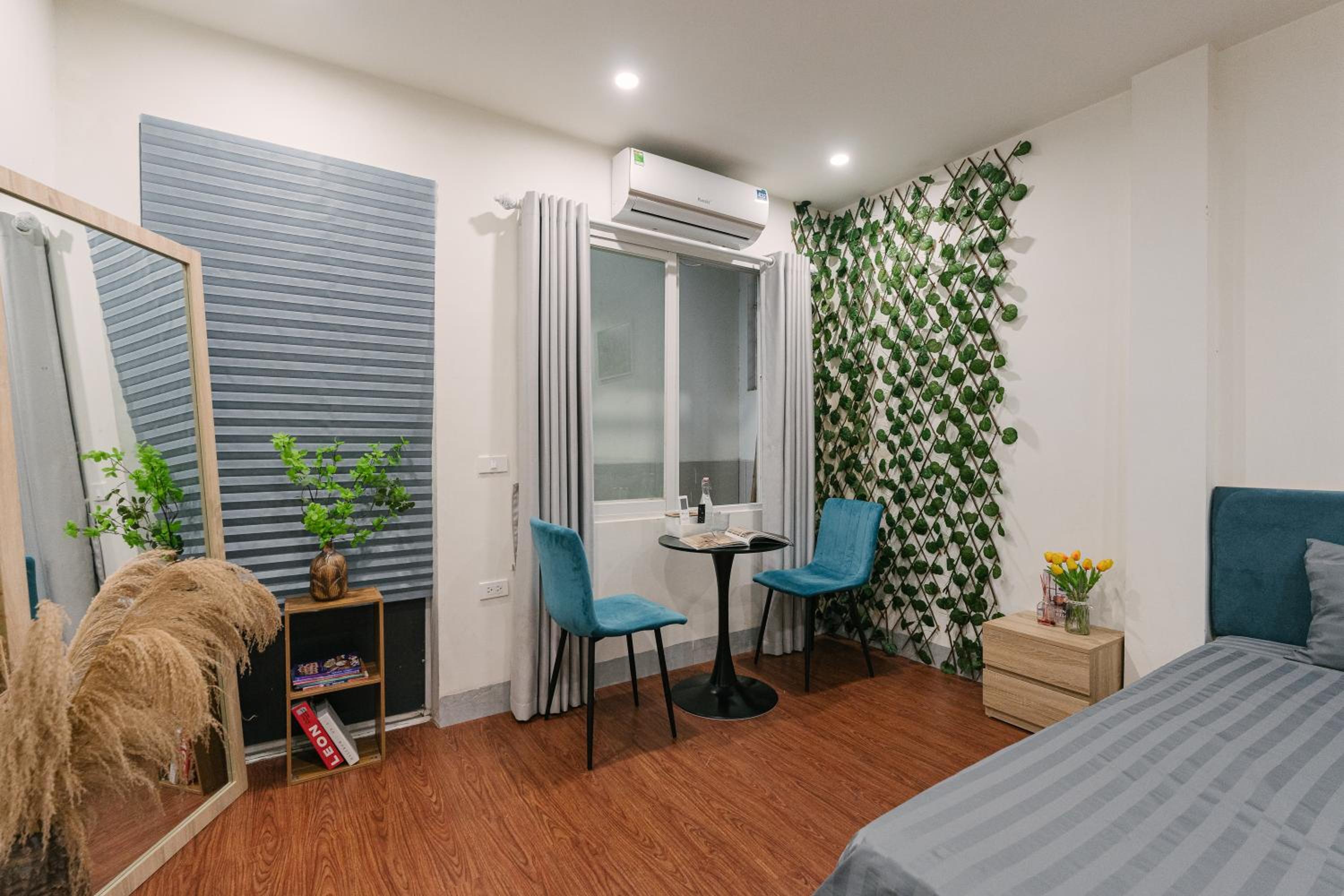 Oikia Apartment