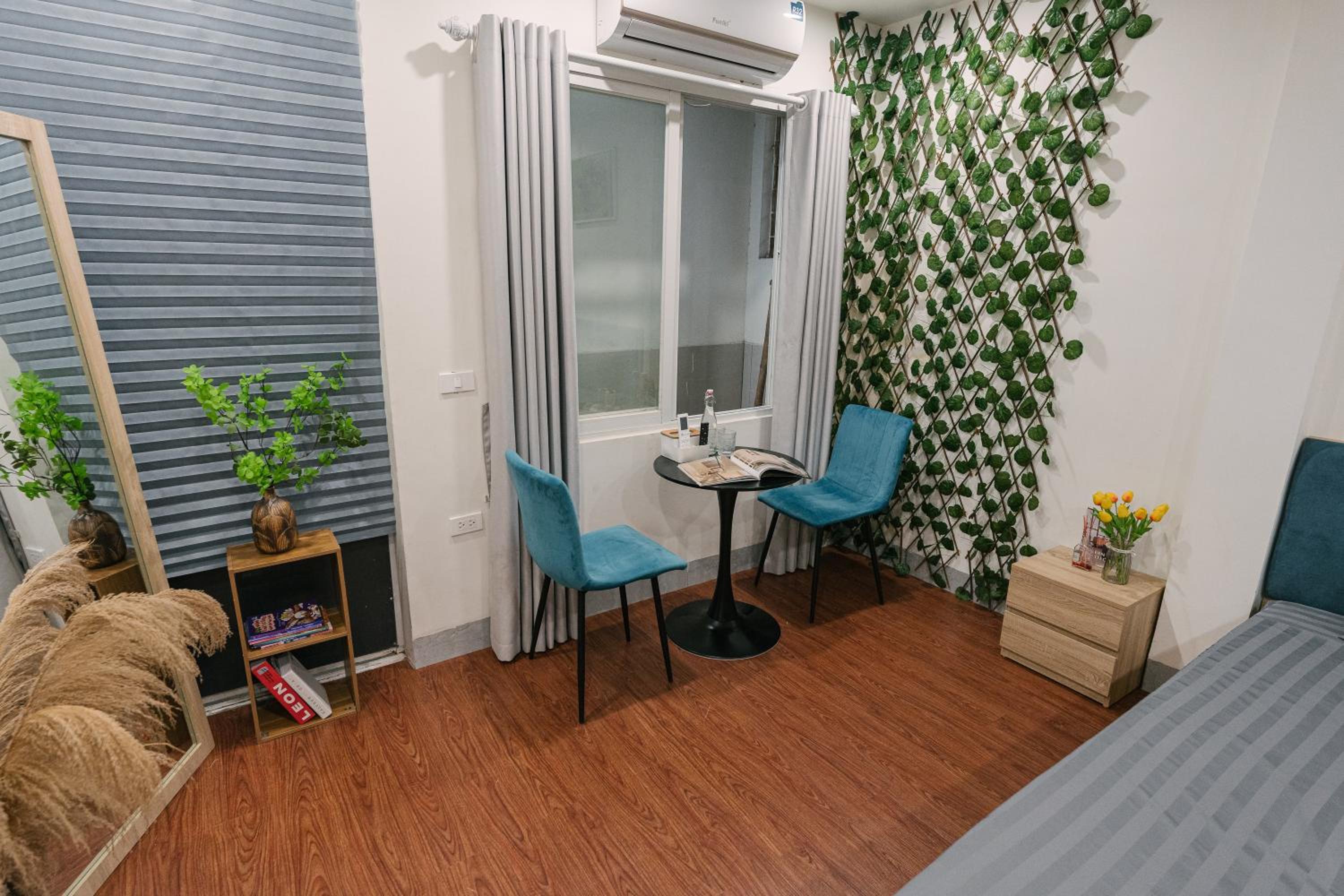 Oikia Apartment