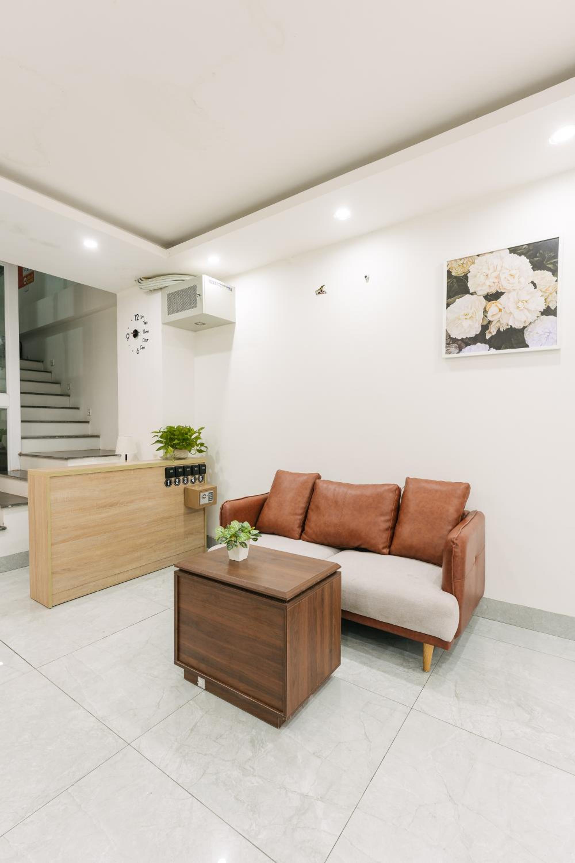 Oikia Apartment