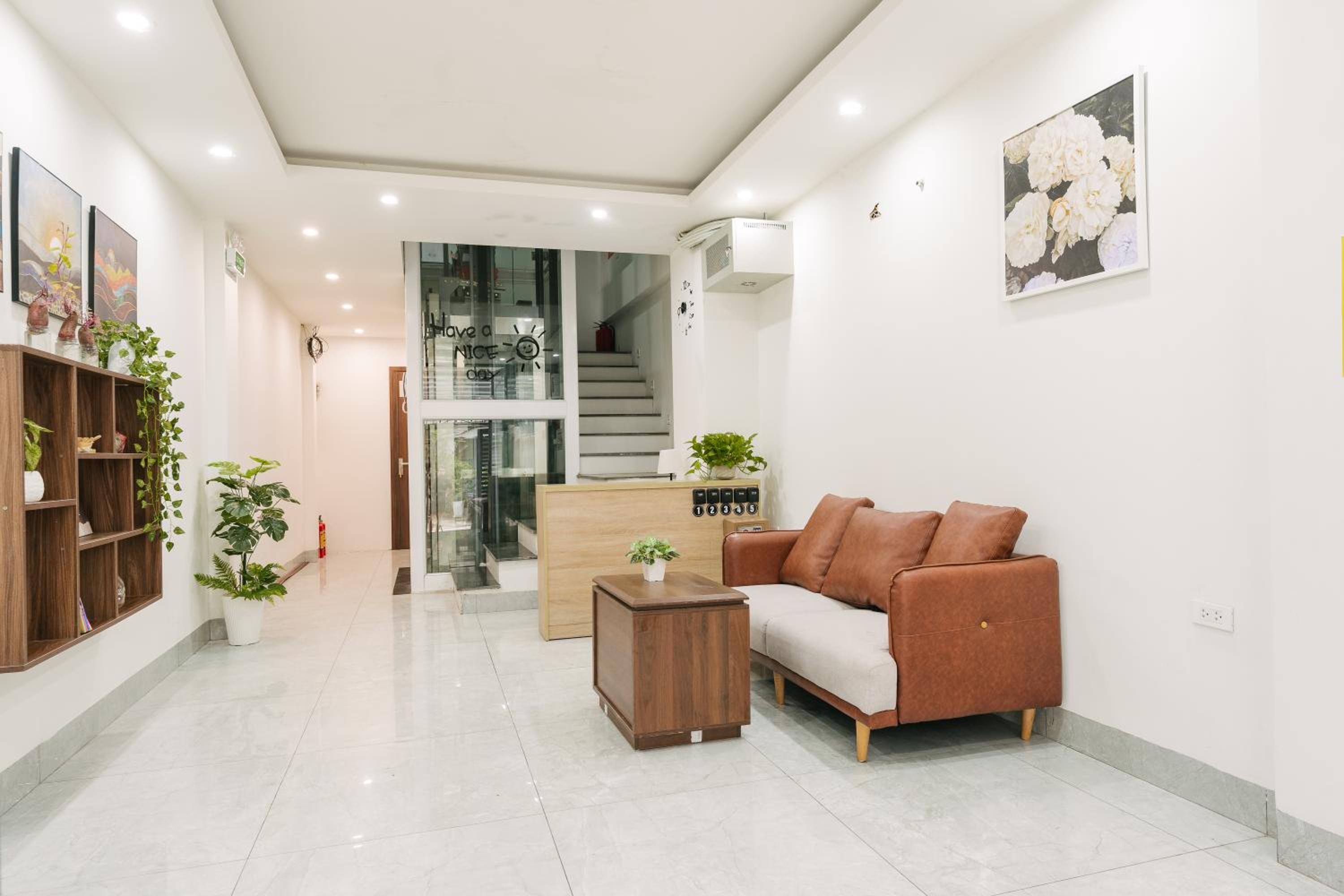 Oikia Apartment