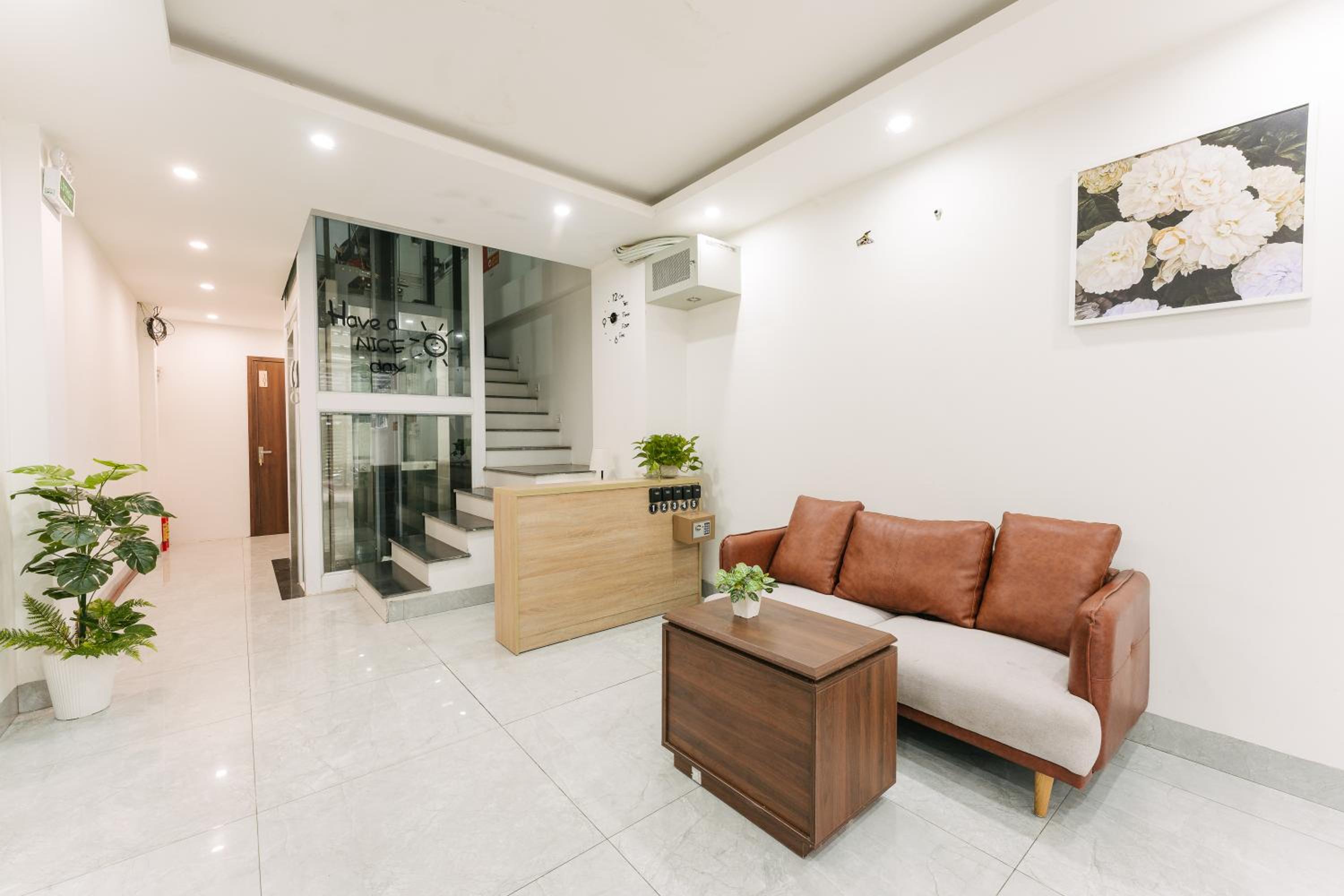 Oikia Apartment