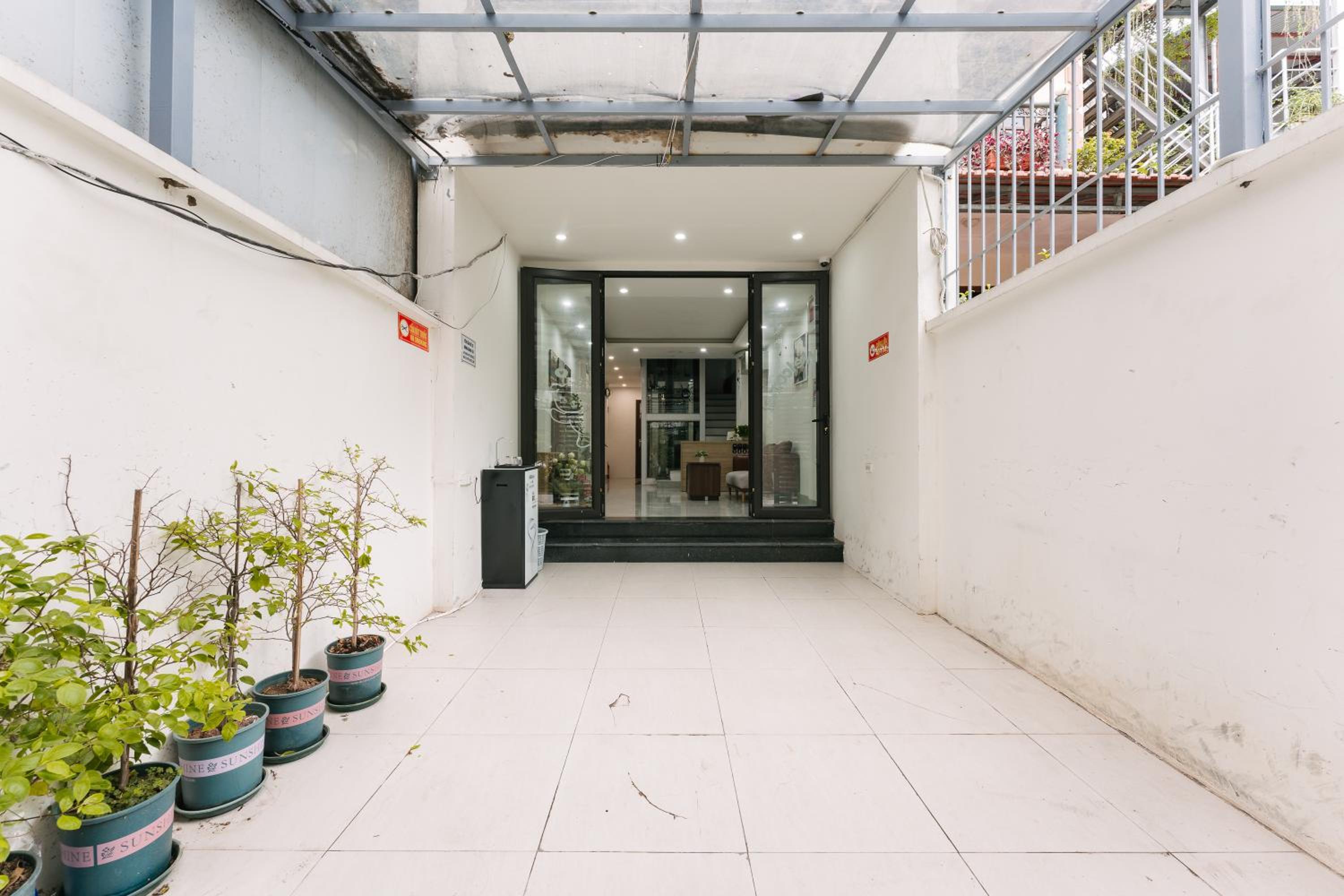 Oikia Apartment