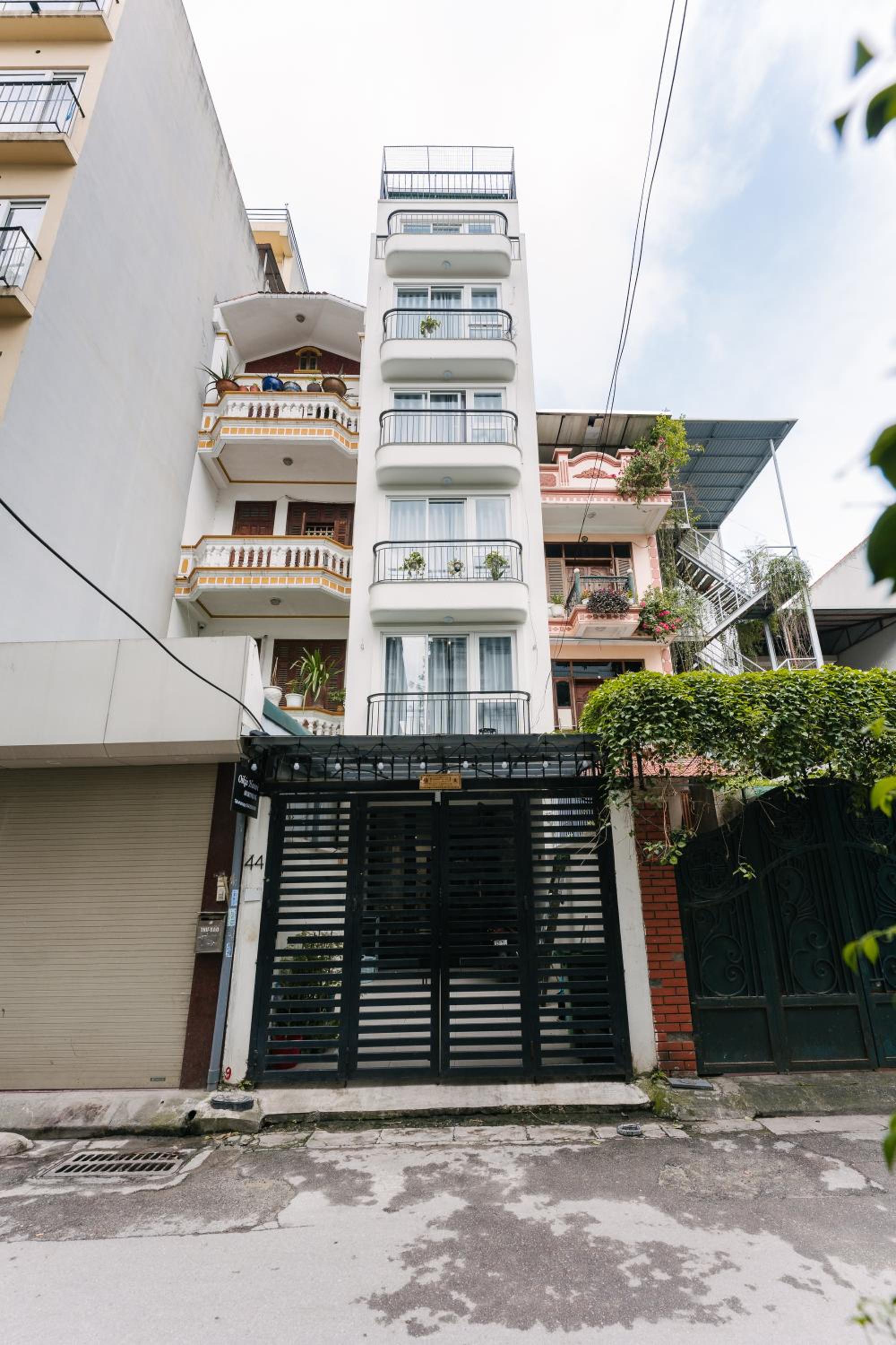 Oikia Apartment
