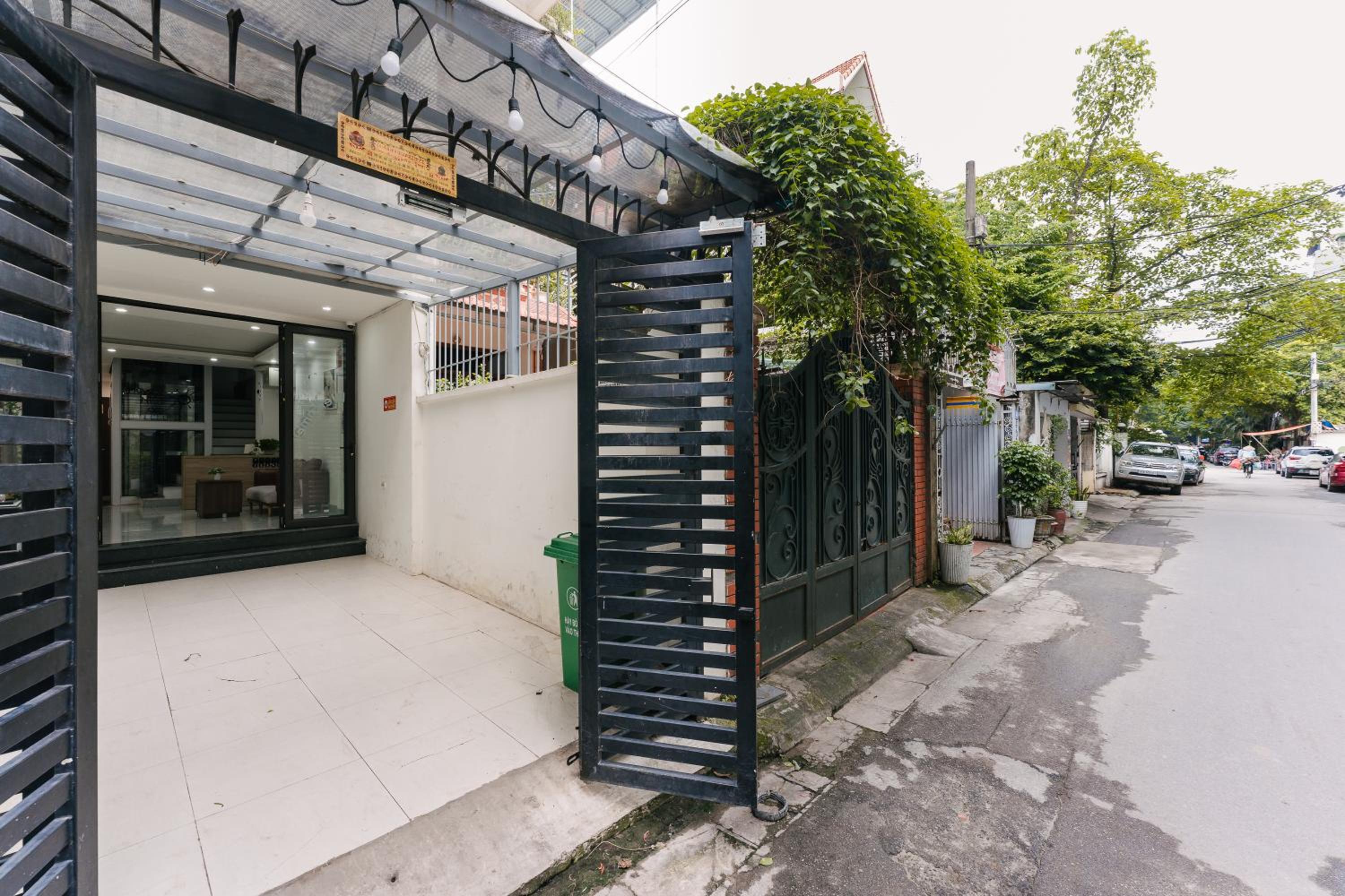 Oikia Apartment