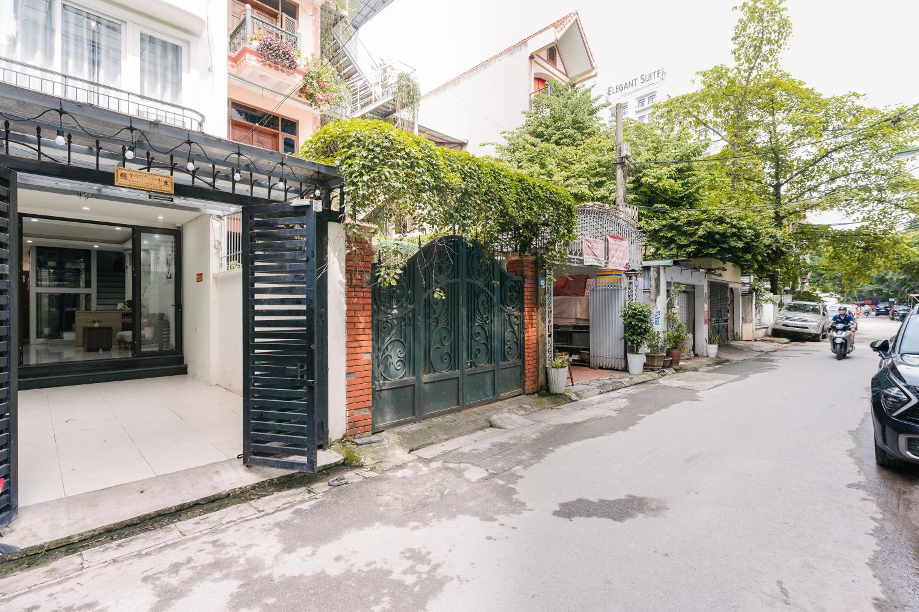 Oikia Apartment