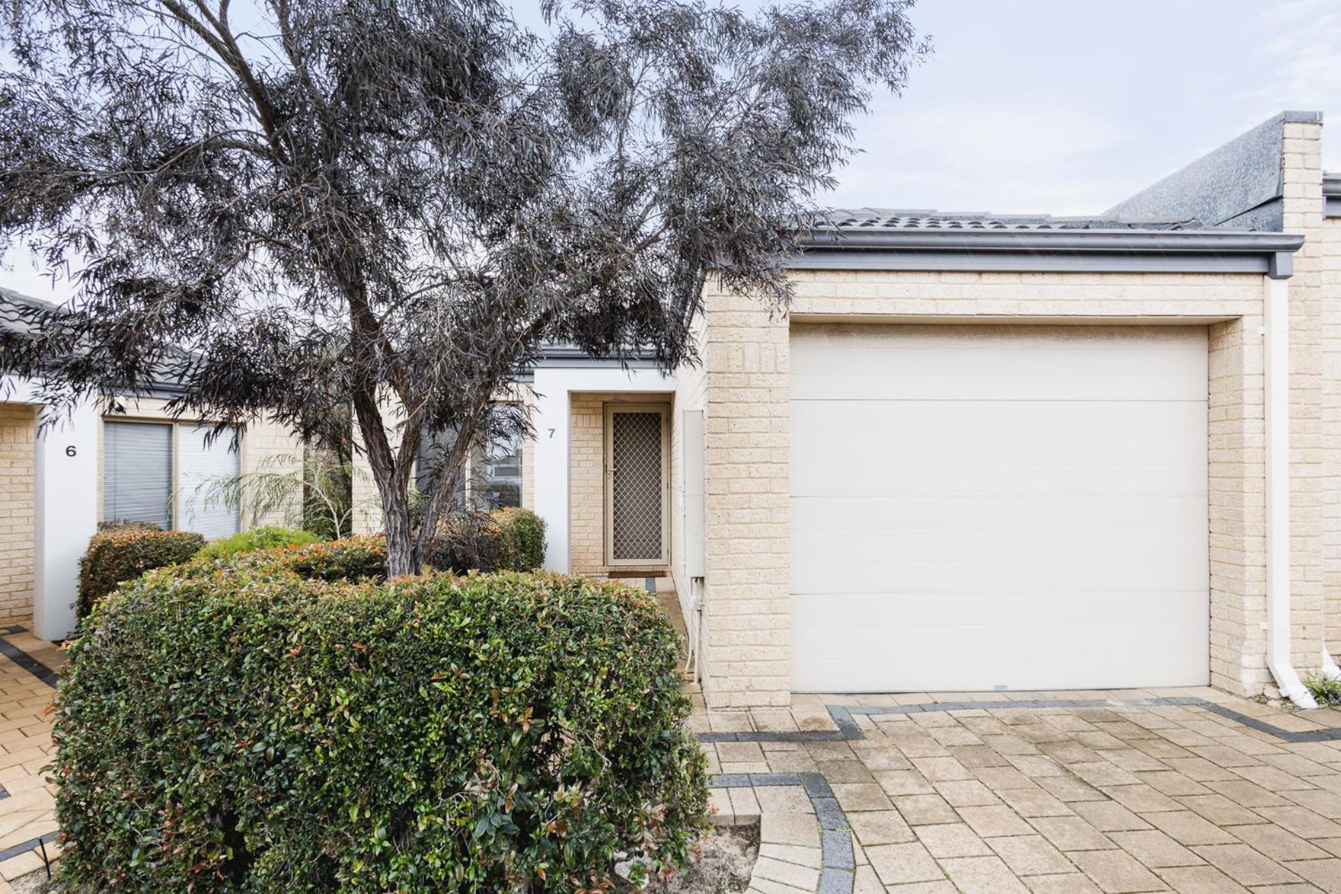 3-Bedroom Kinross Beachside Abode