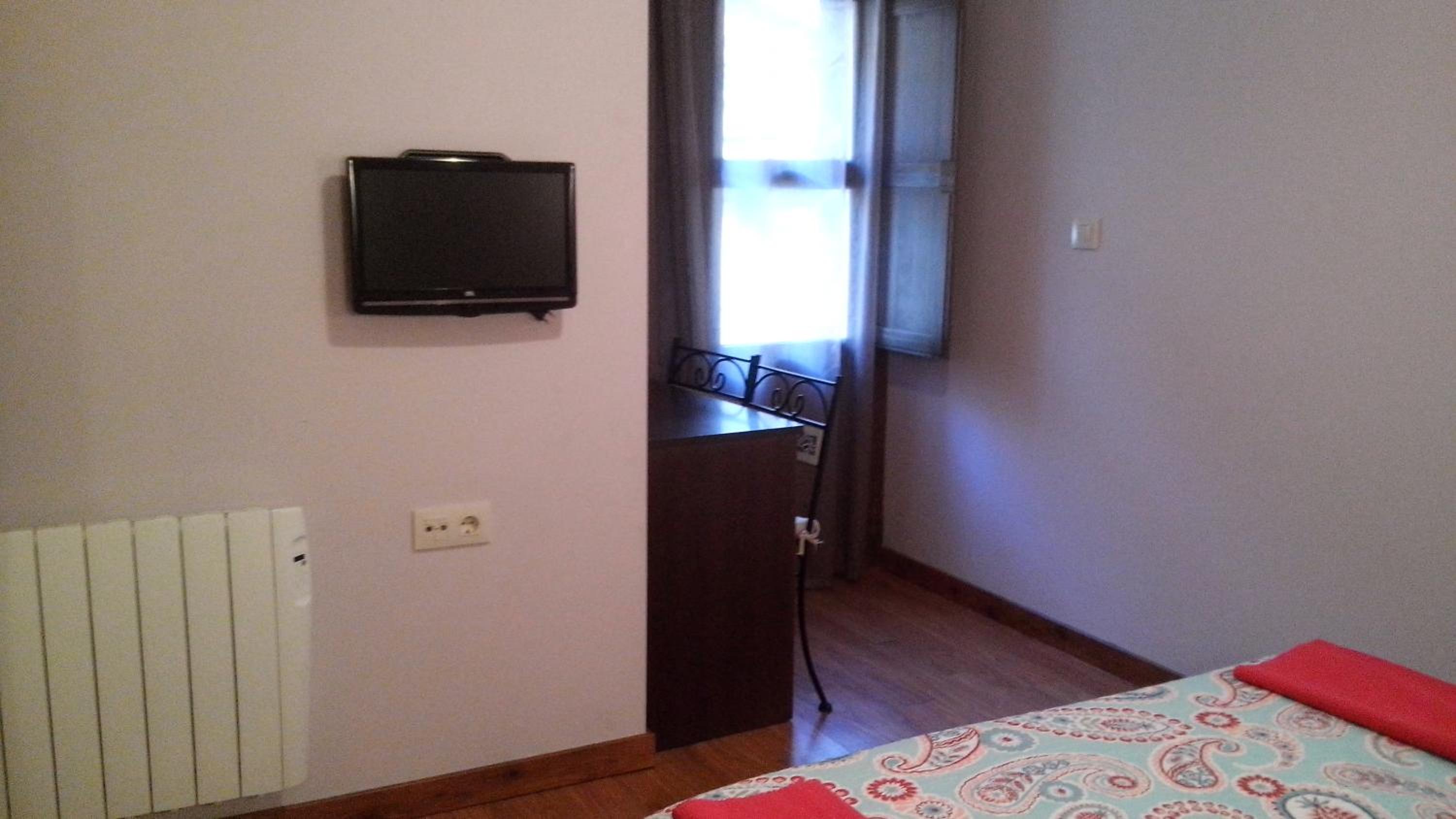 Photo 33