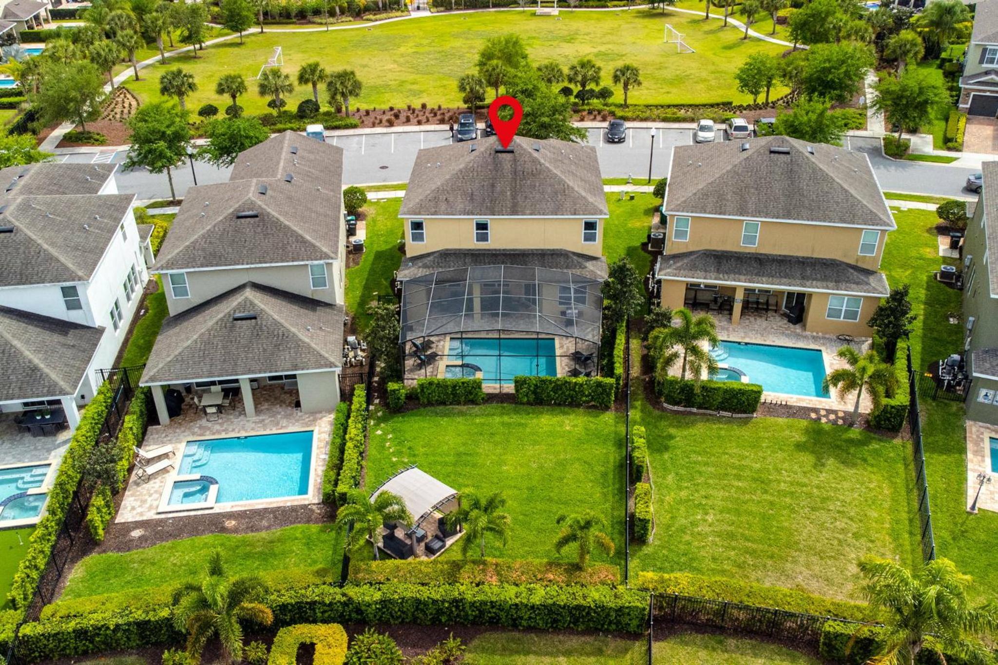 Encore Resort 6 Bedroom Home with Pool 2300