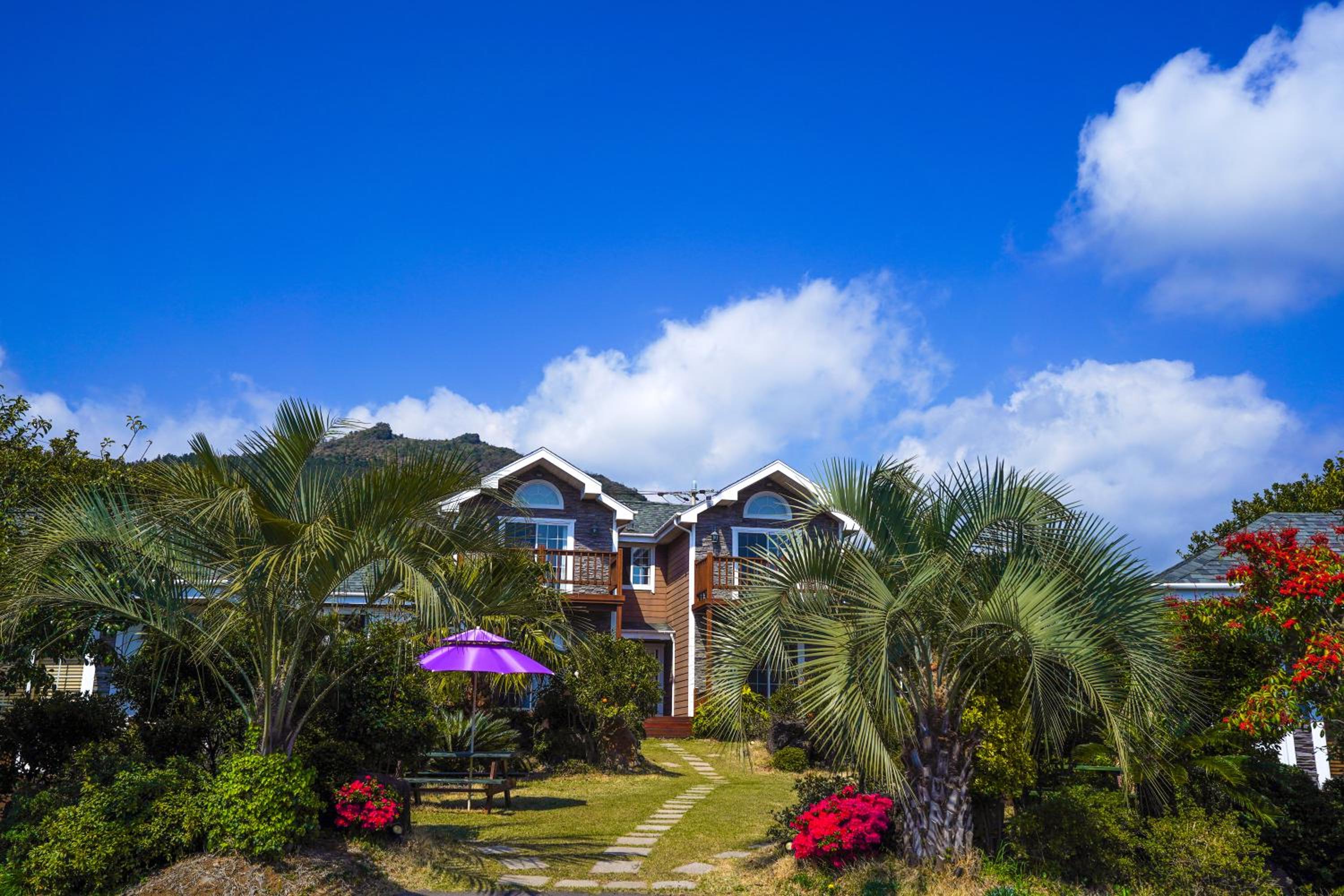 Jubilee Chalet